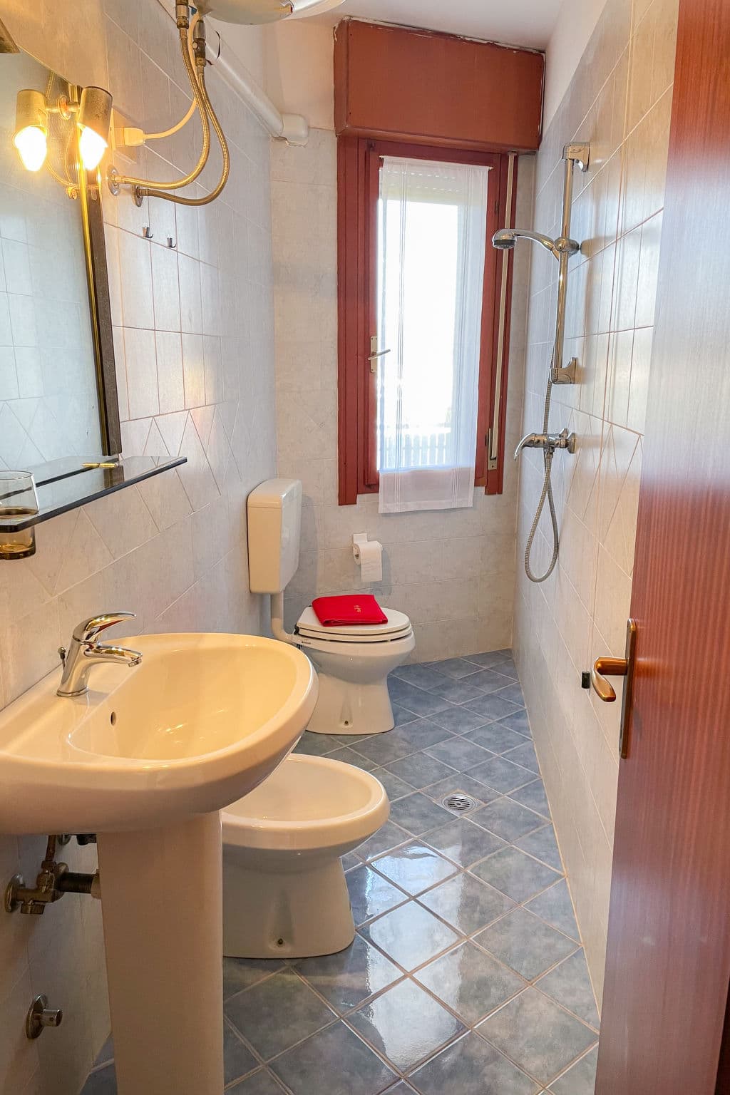 Bathroom / Wellness