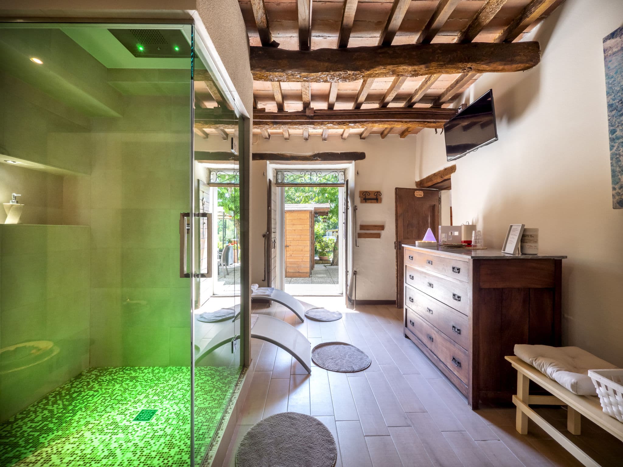 Bathroom / Wellness
