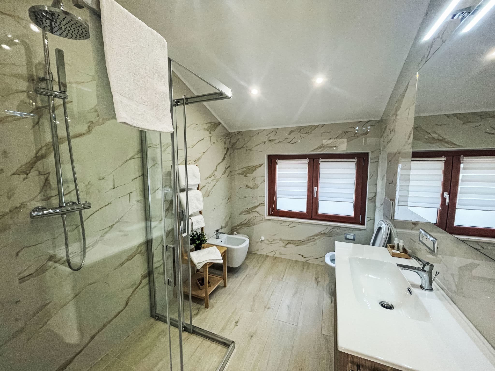 Bathroom / Wellness