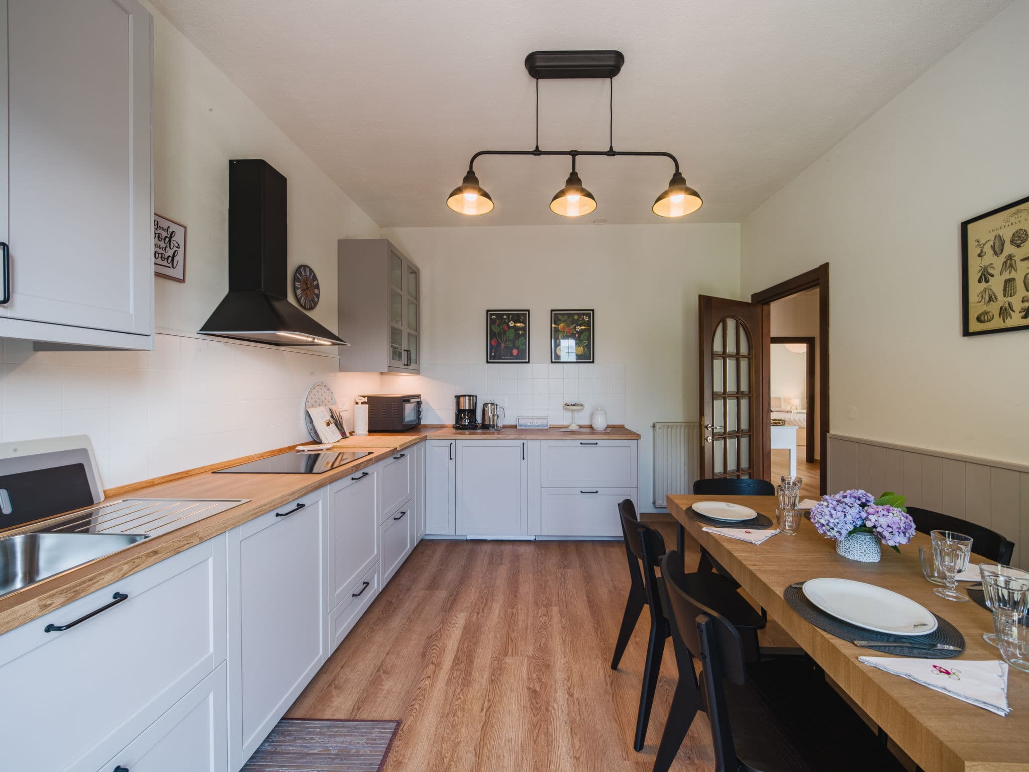 Kitchen / Dining Room