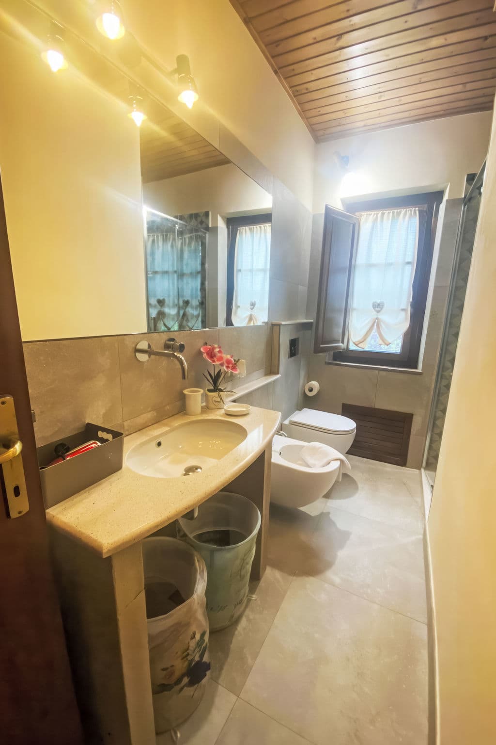 Bathroom / Wellness