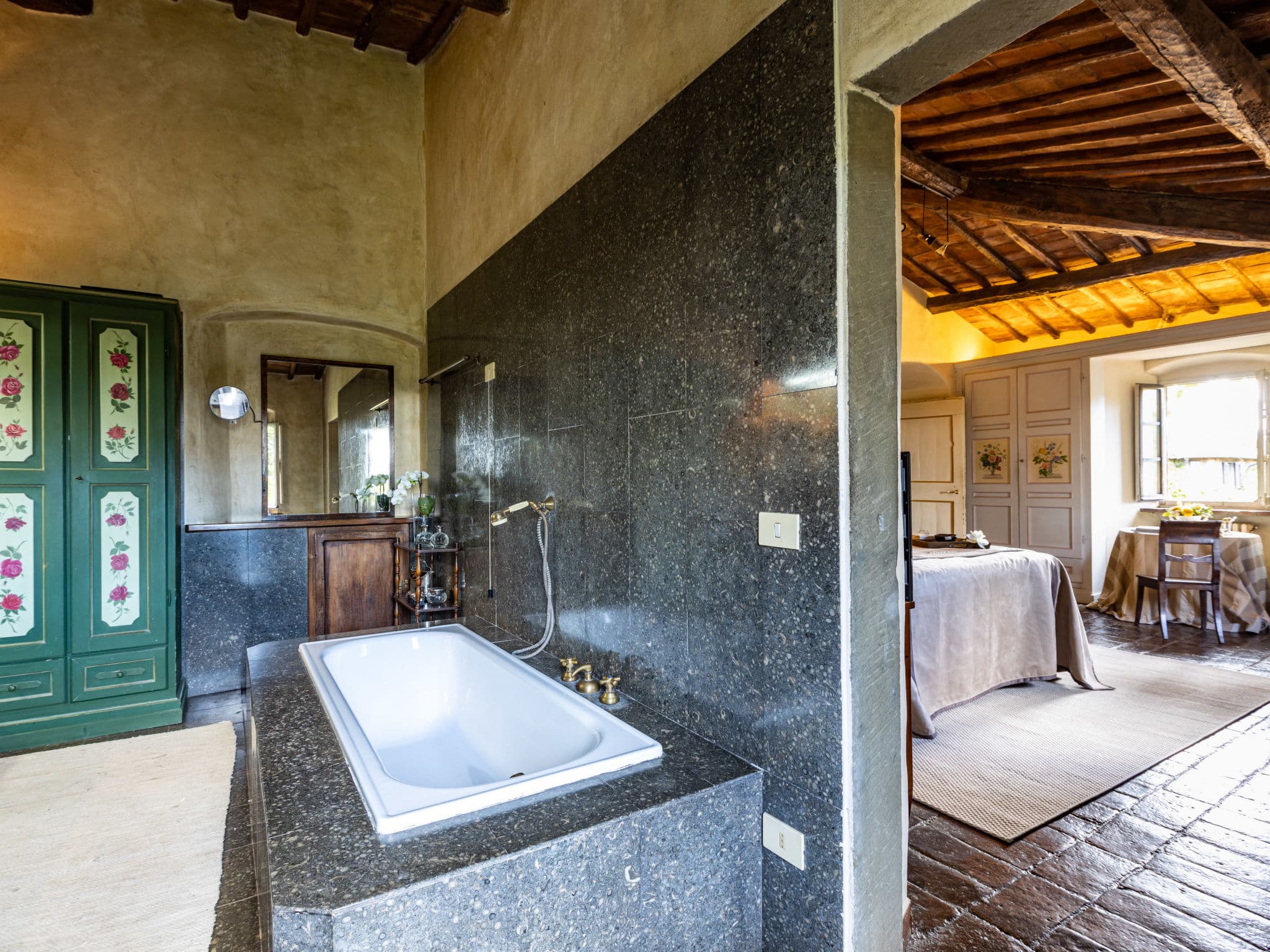 Bathroom / Wellness