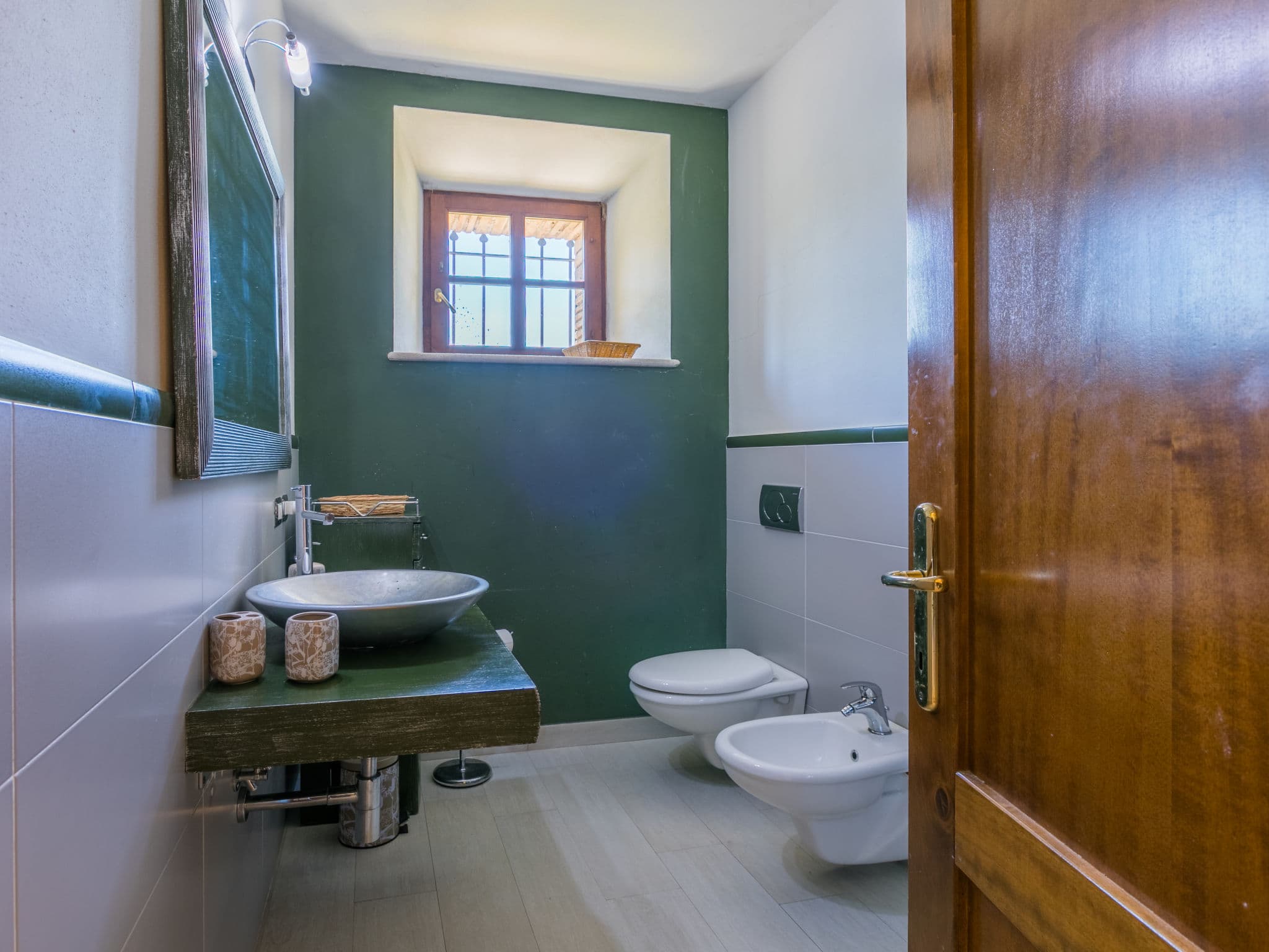 Bathroom / Wellness