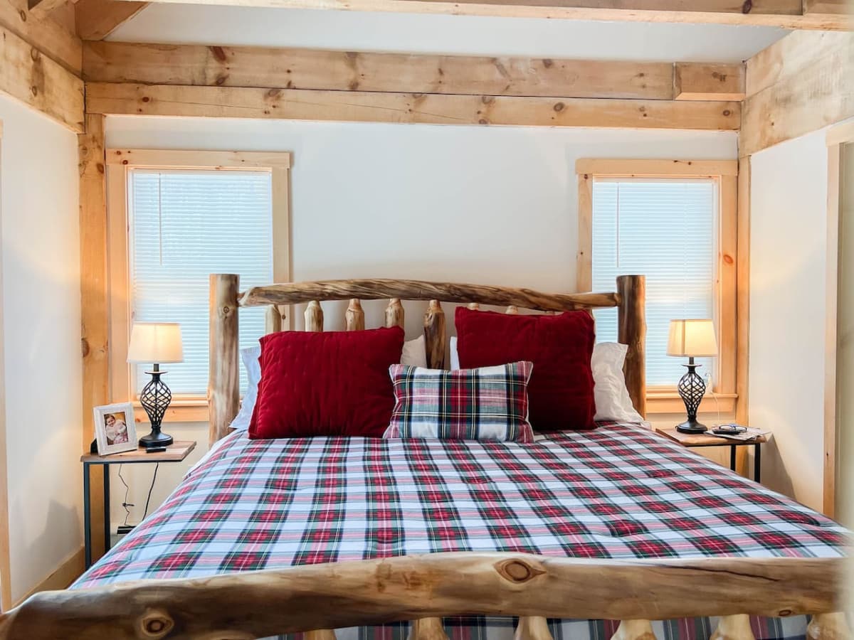 Master bedroom with King Bed
