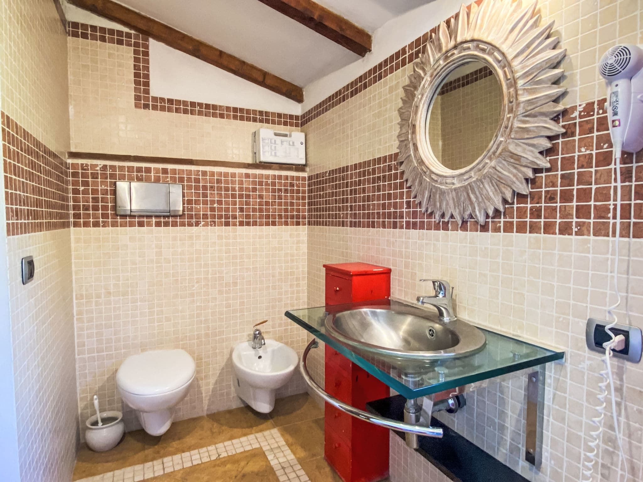 Bathroom / Wellness