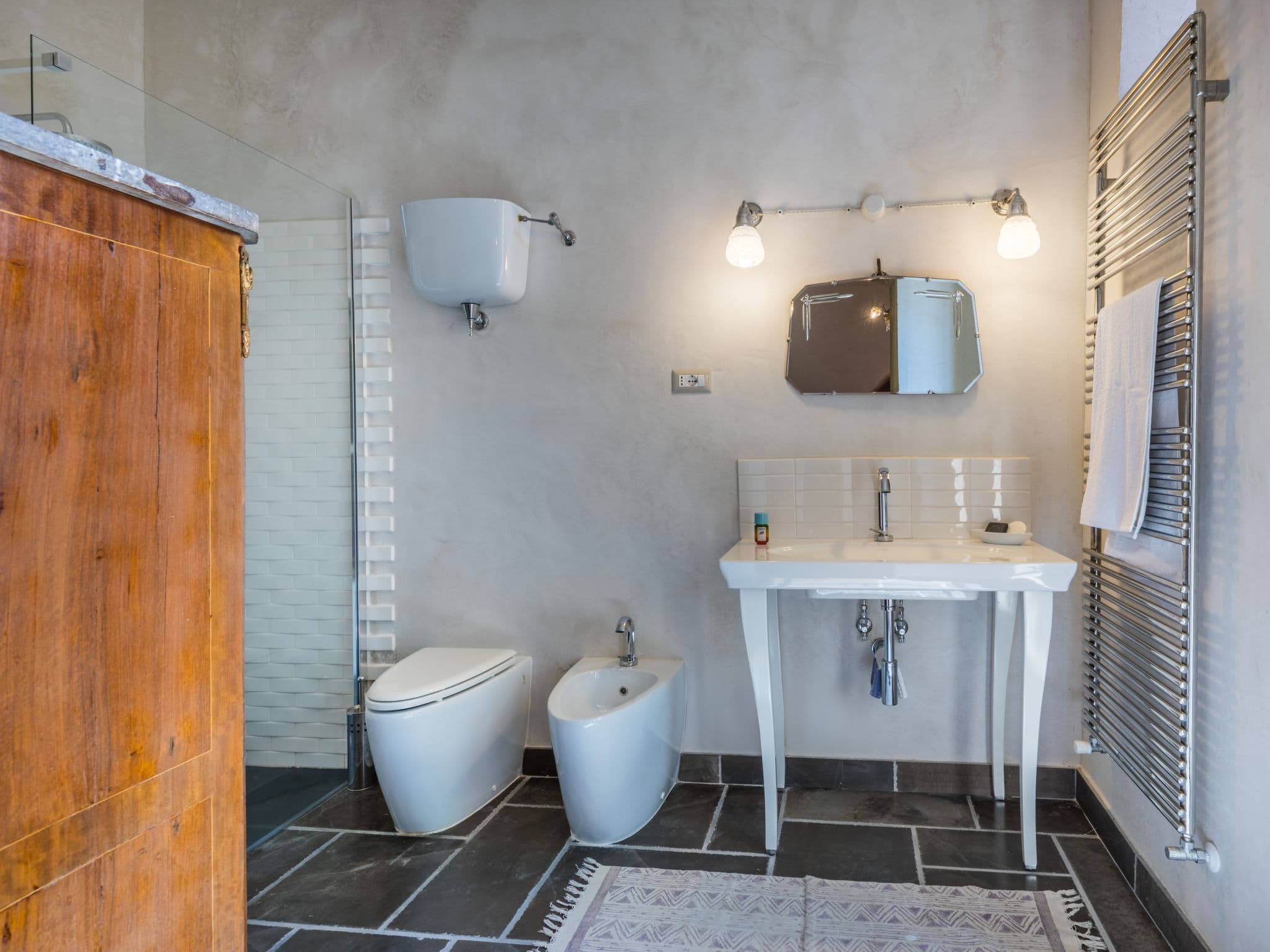 Bathroom / Wellness