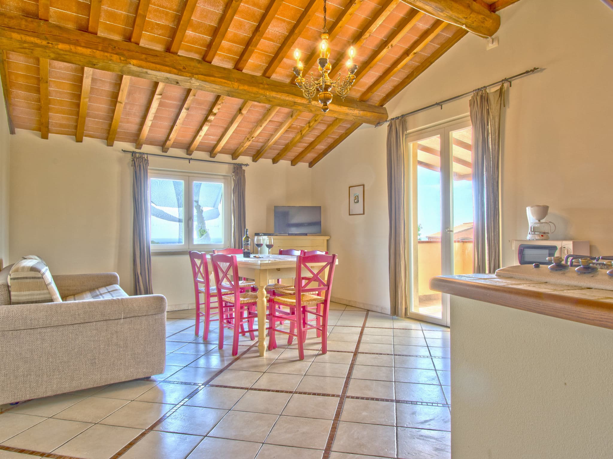 Kitchen / Dining Room