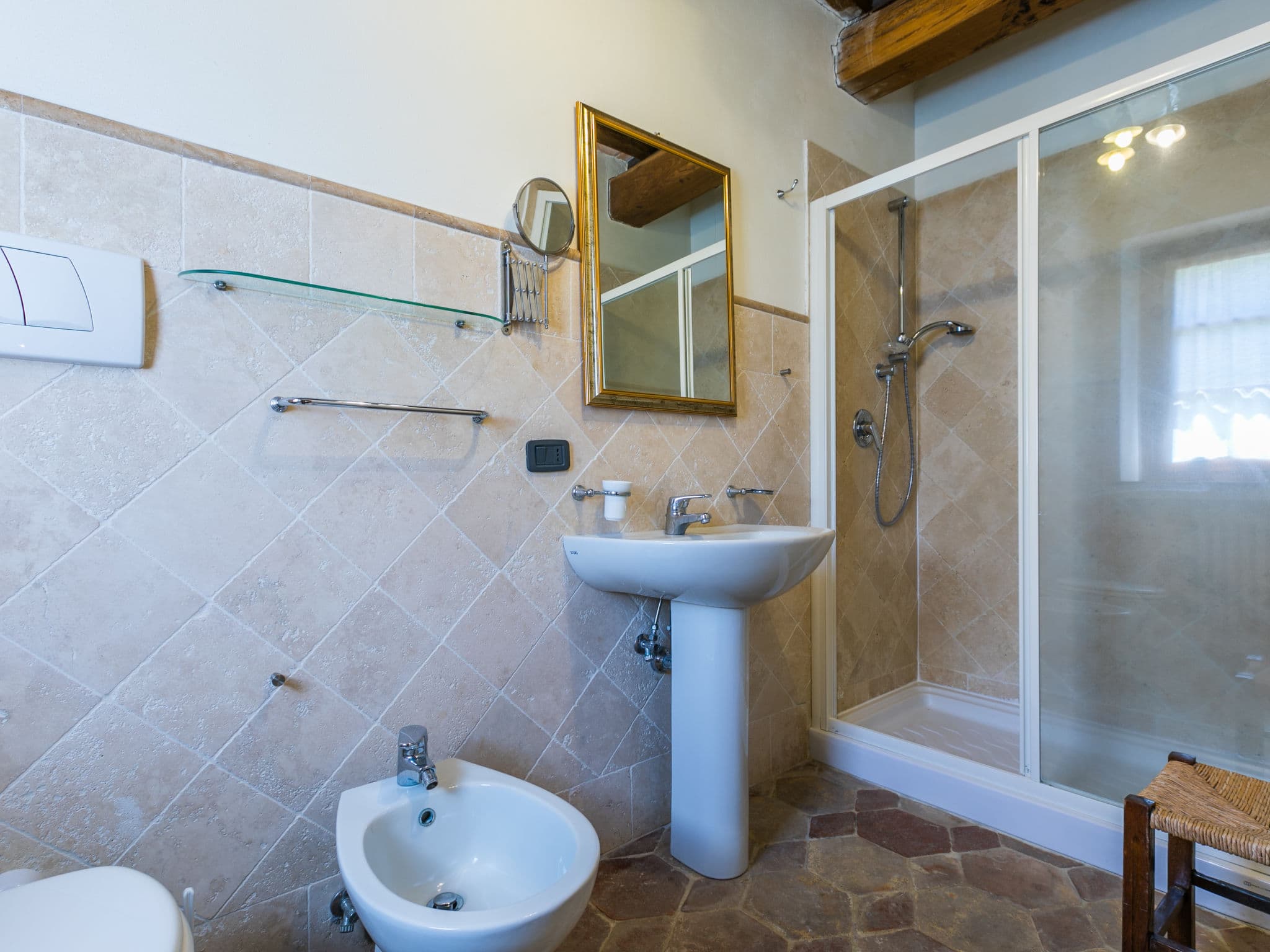 Bathroom / Wellness