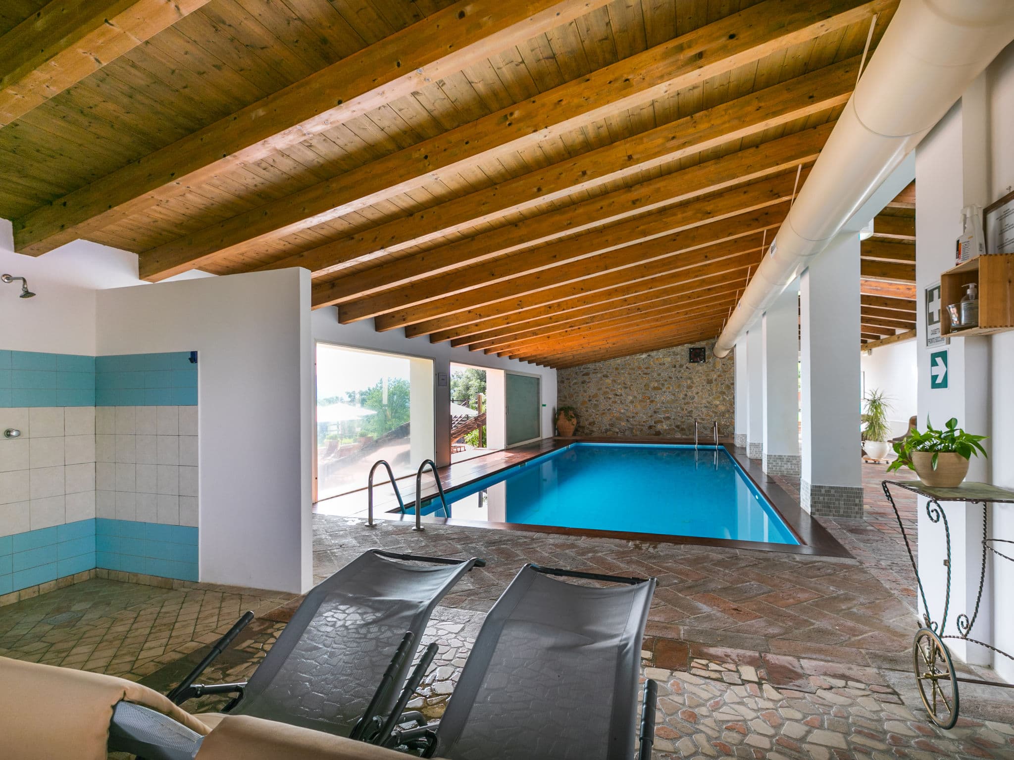 Pool Indoor