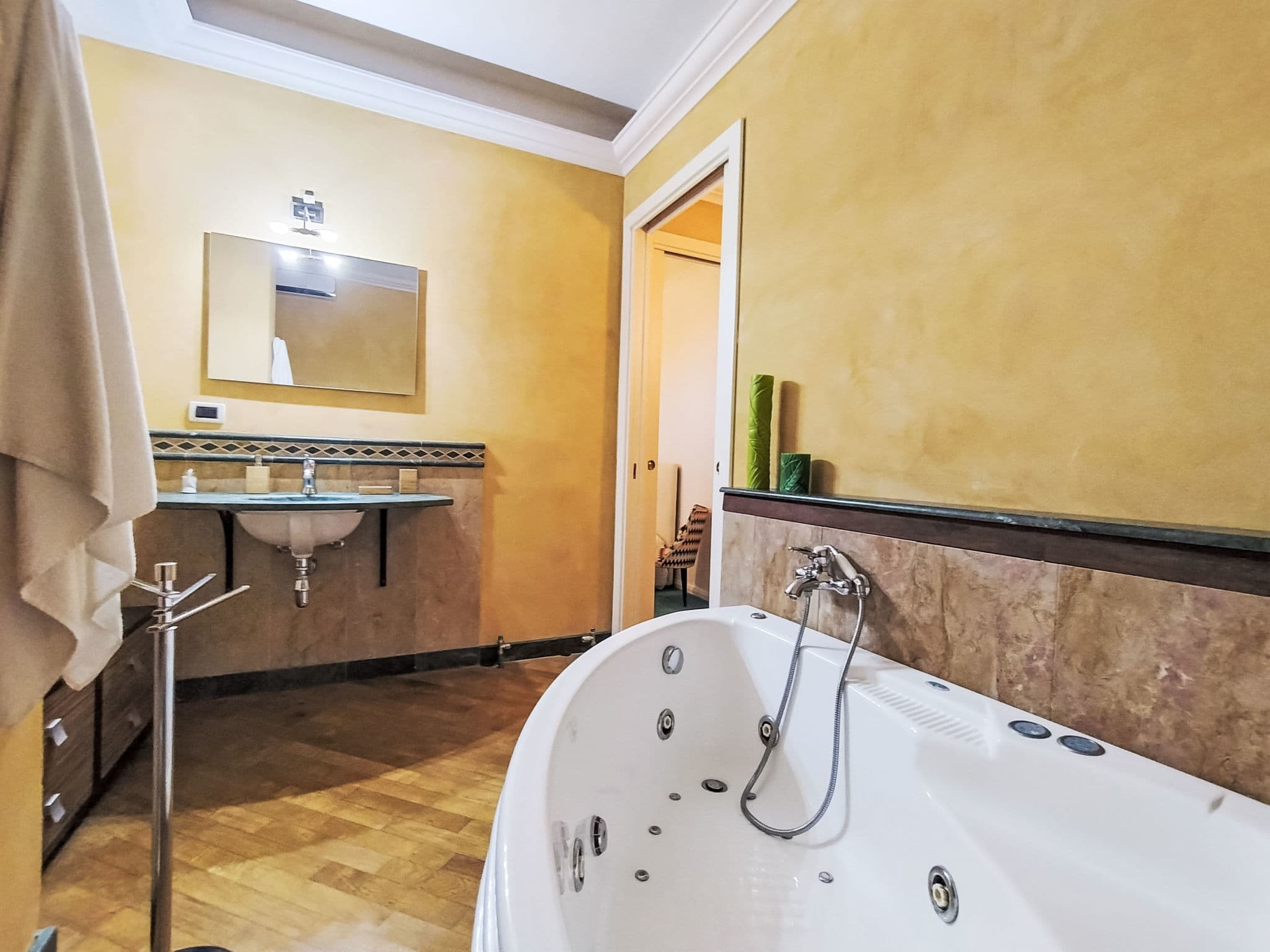 Bathroom / Wellness