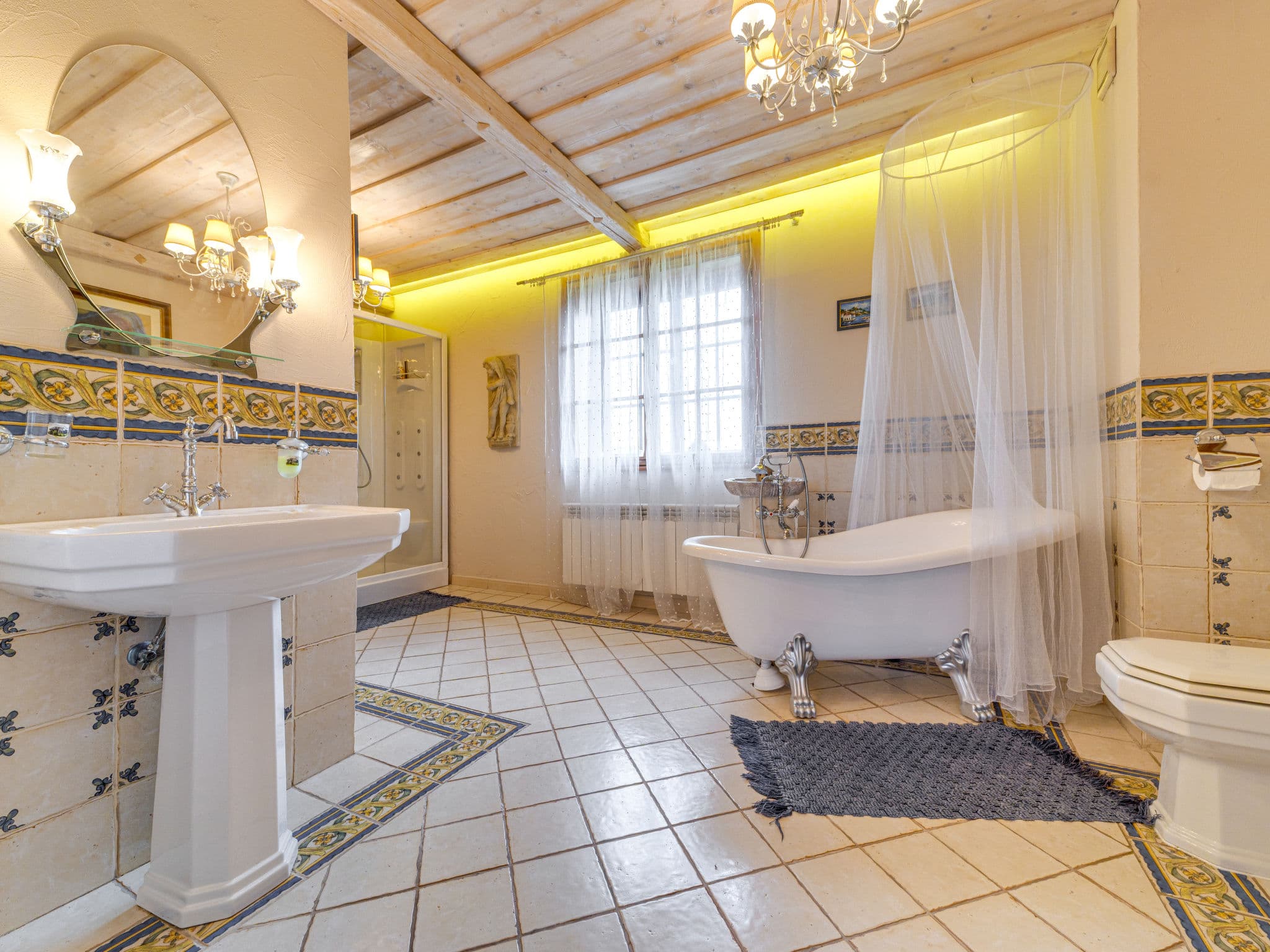 Bathroom / Wellness