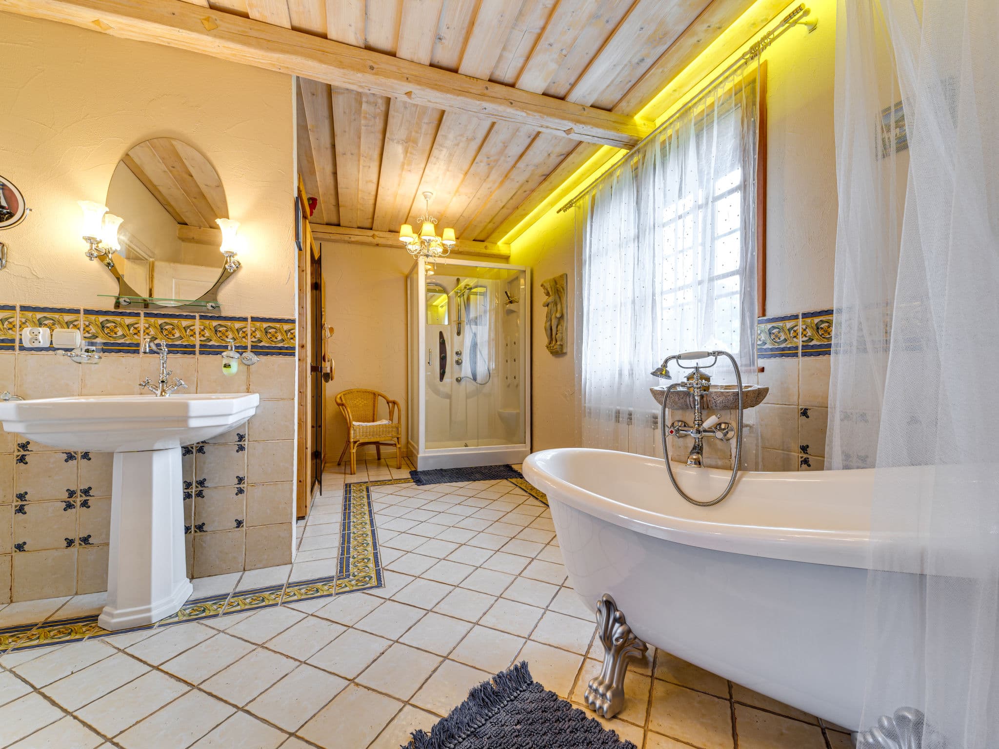 Bathroom / Wellness