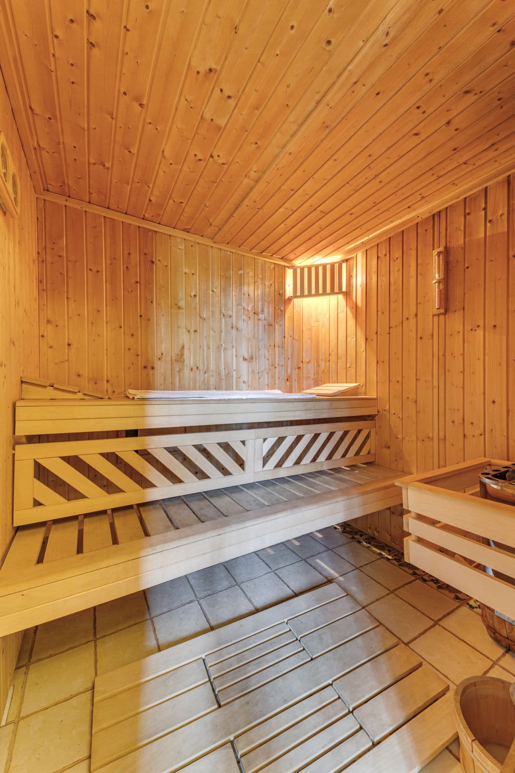 Bathroom / Wellness