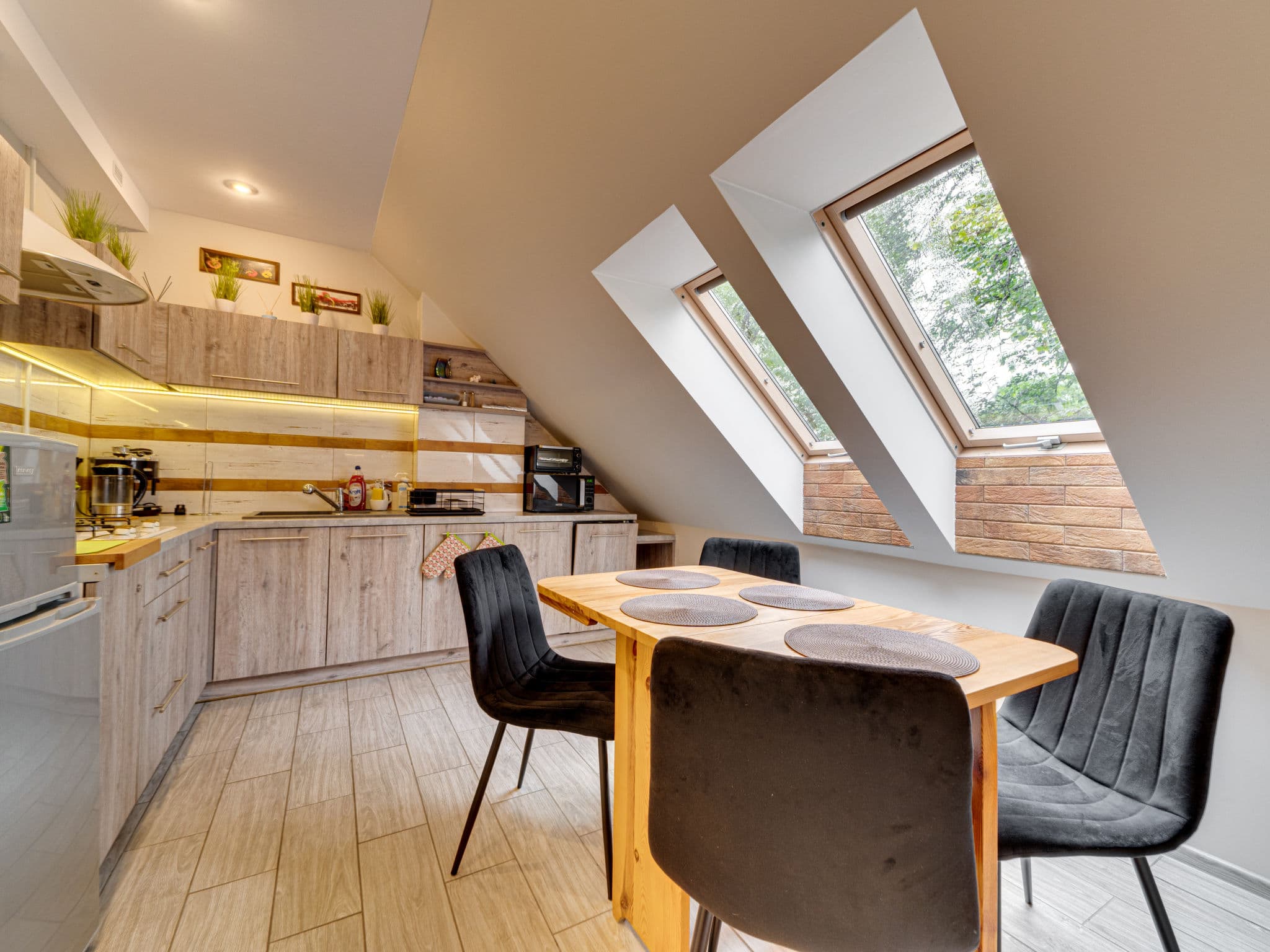 Kitchen / Dining Room