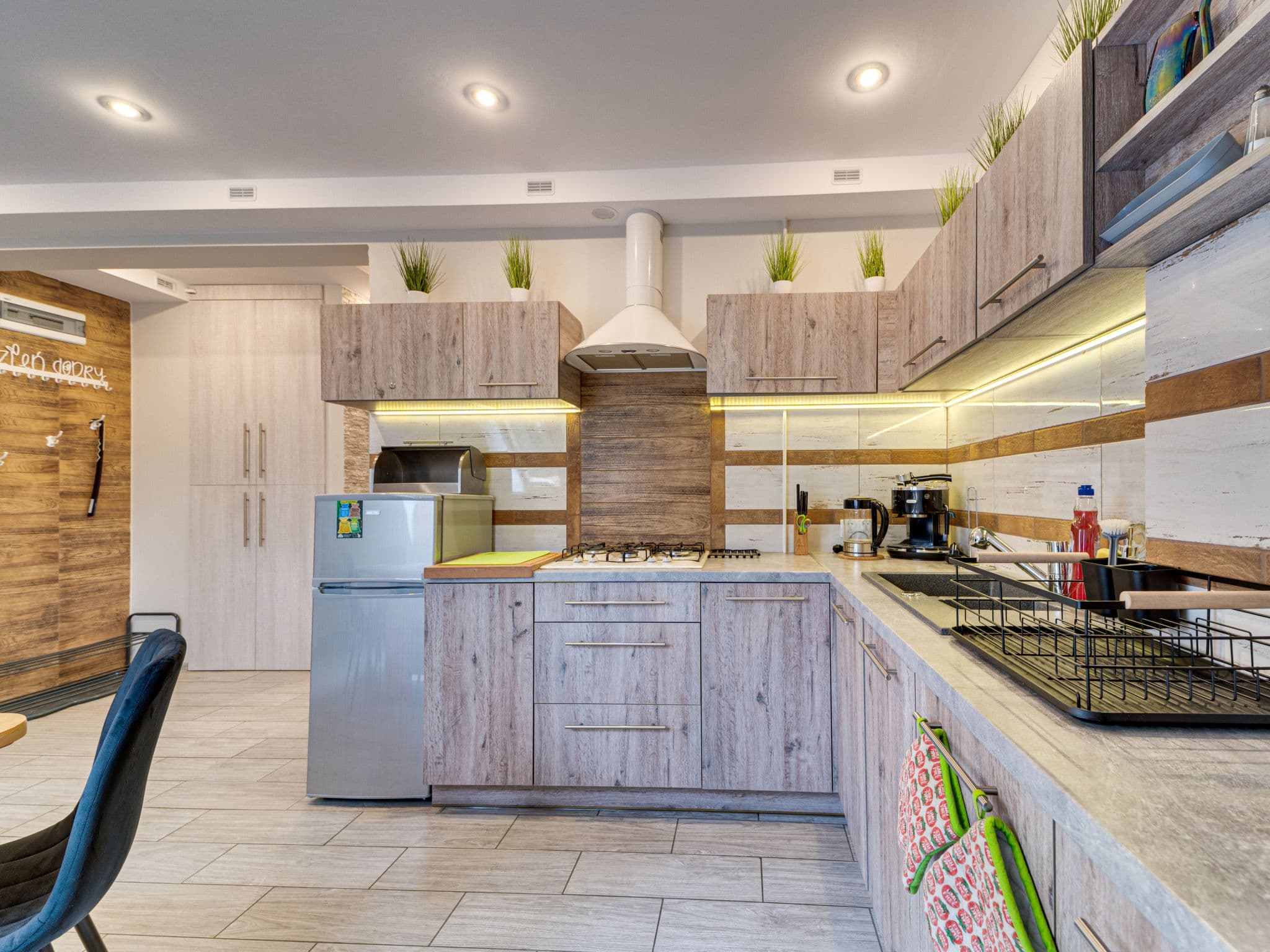 Kitchen / Dining Room