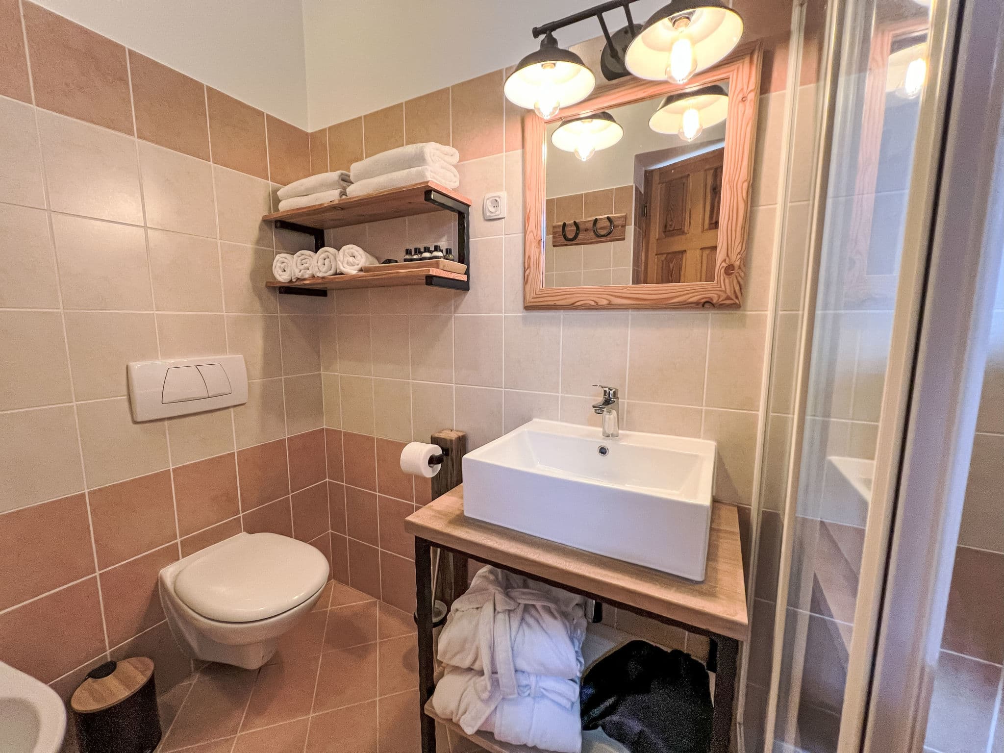 Bathroom / Wellness