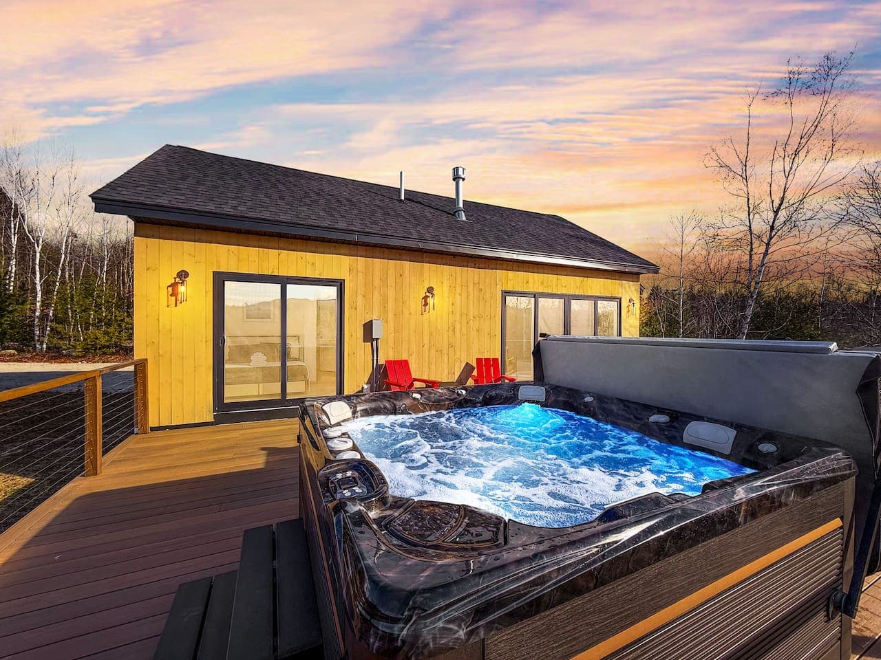 Peaks & Pines | 5 Min to Ski Resort, HotTub, Views