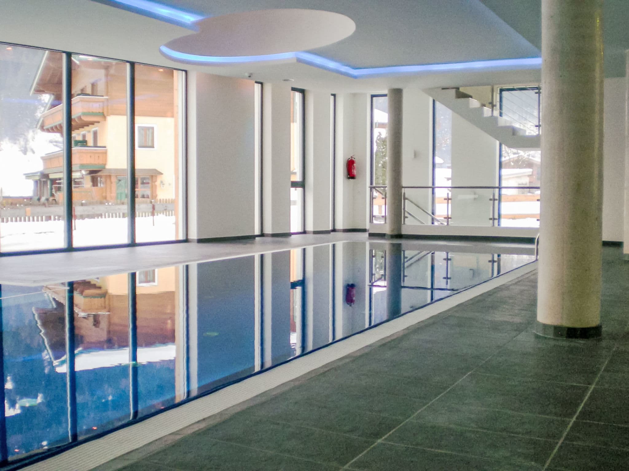 Pool Indoor