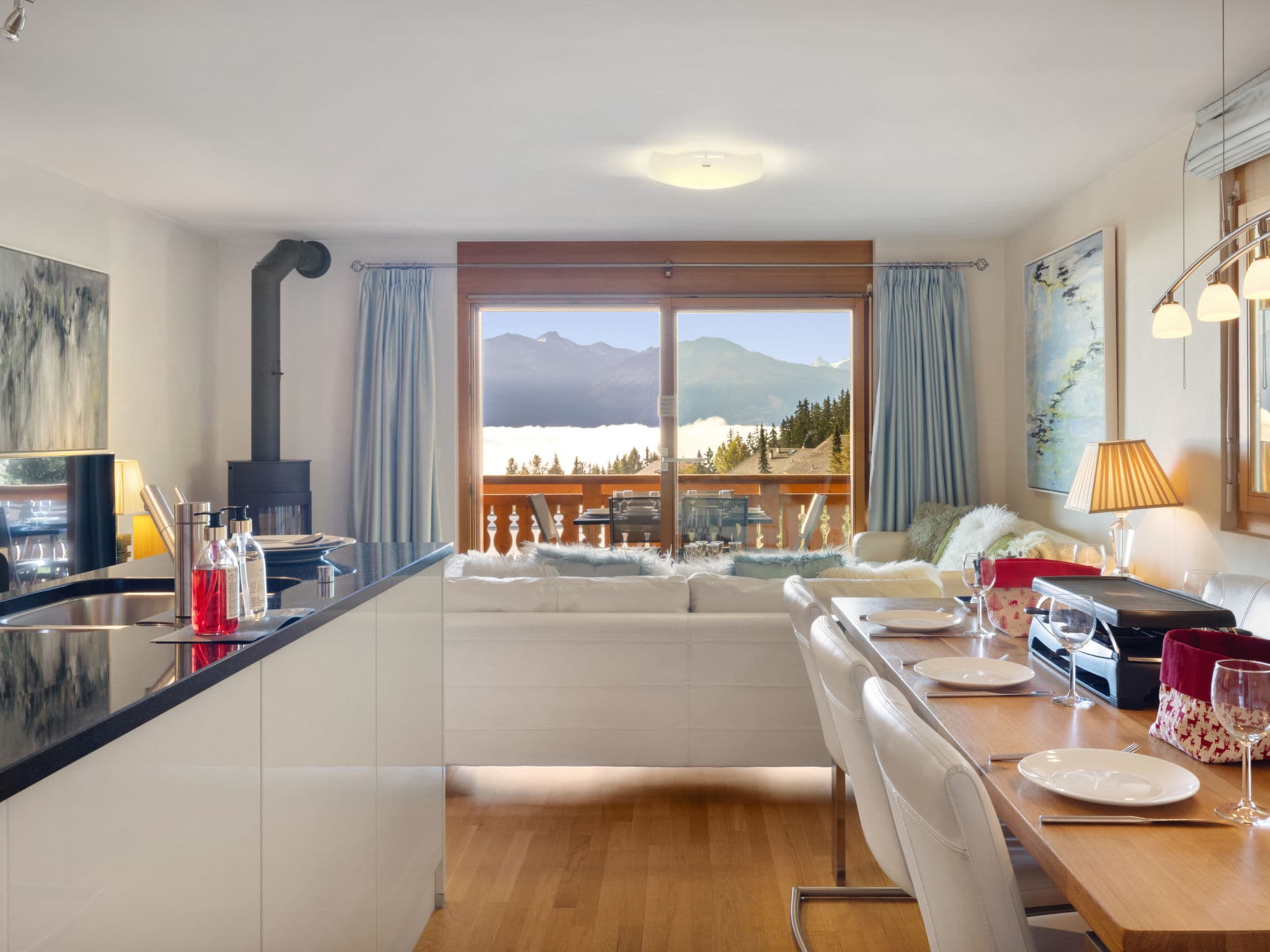 Kitchen / Dining Room