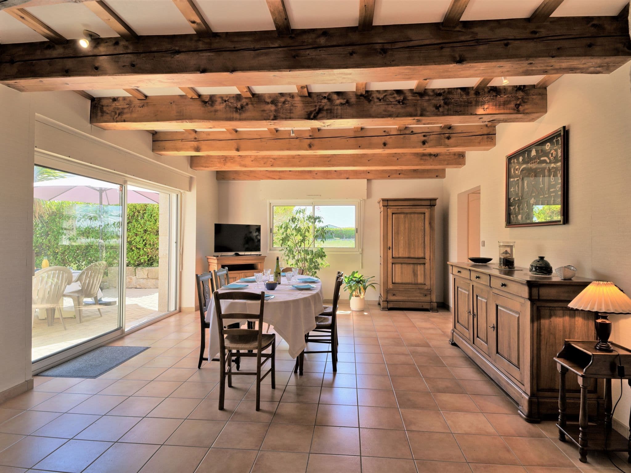 Kitchen / Dining Room