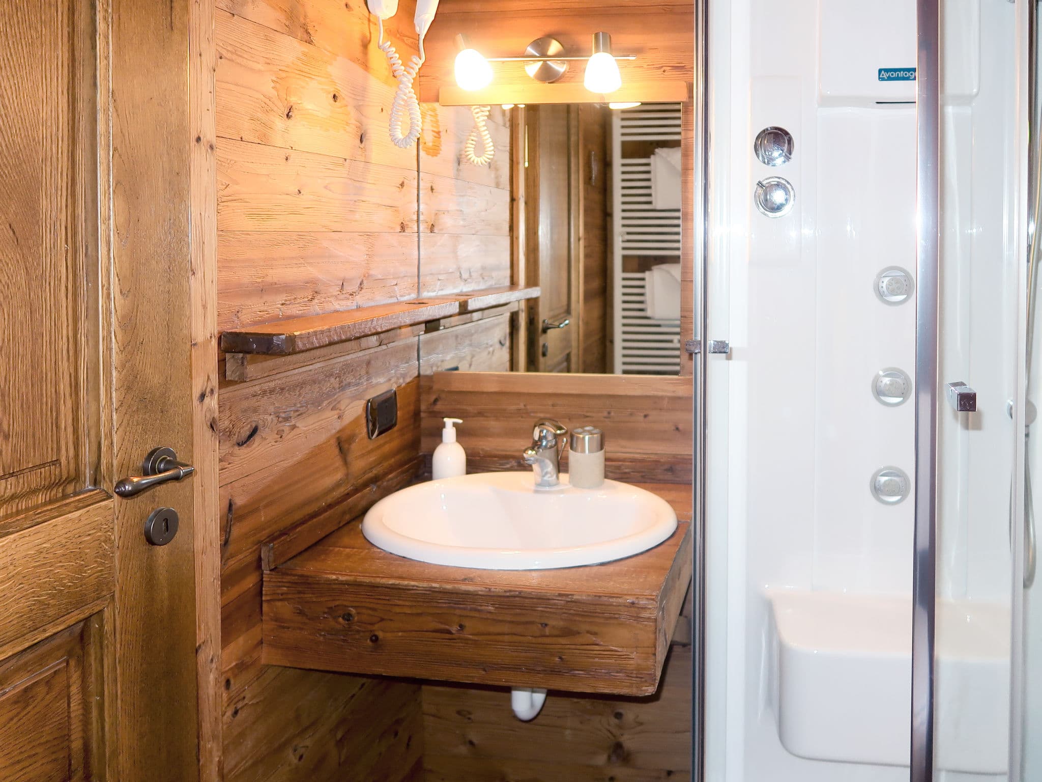 Bathroom / Wellness