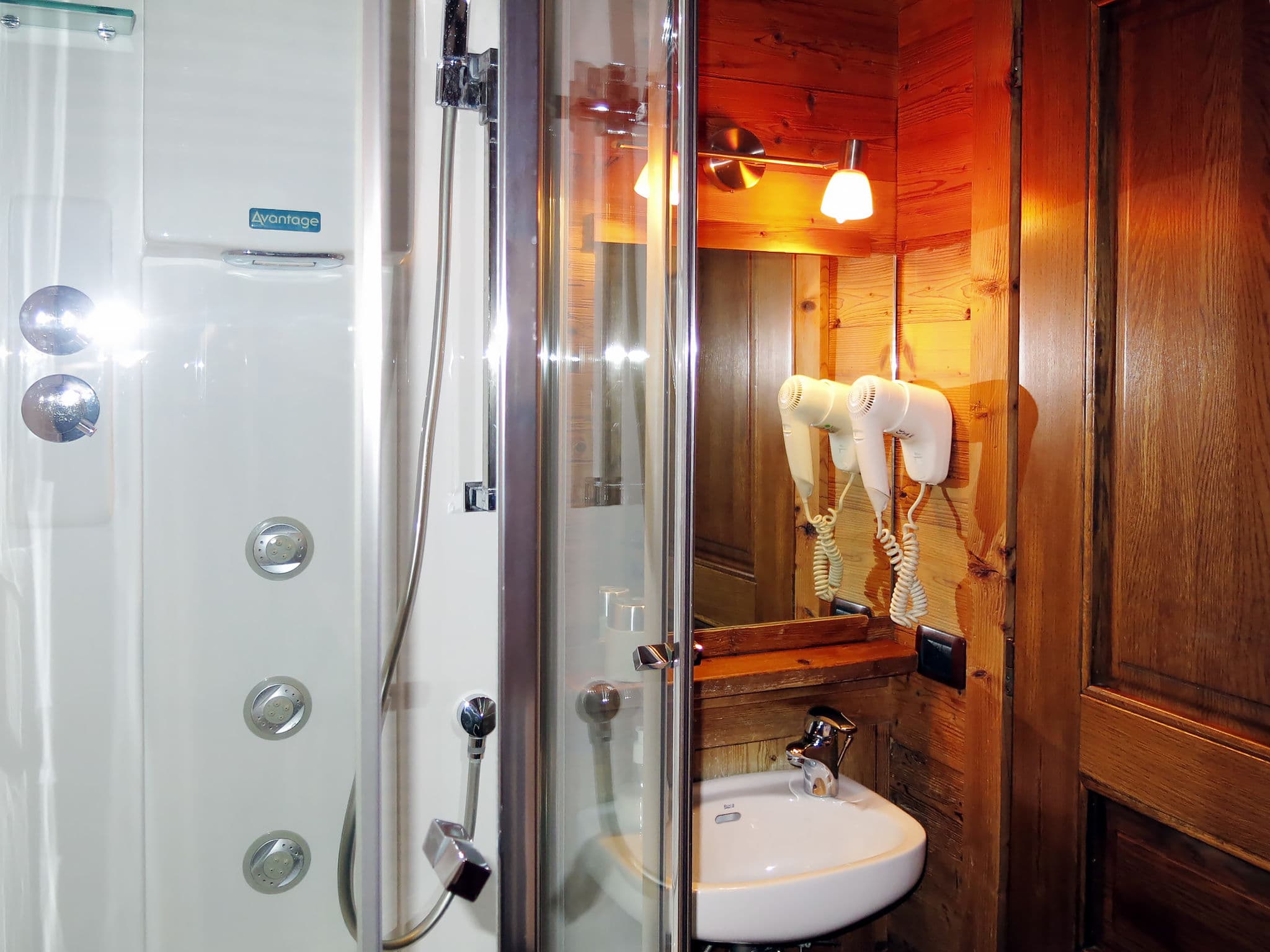 Bathroom / Wellness