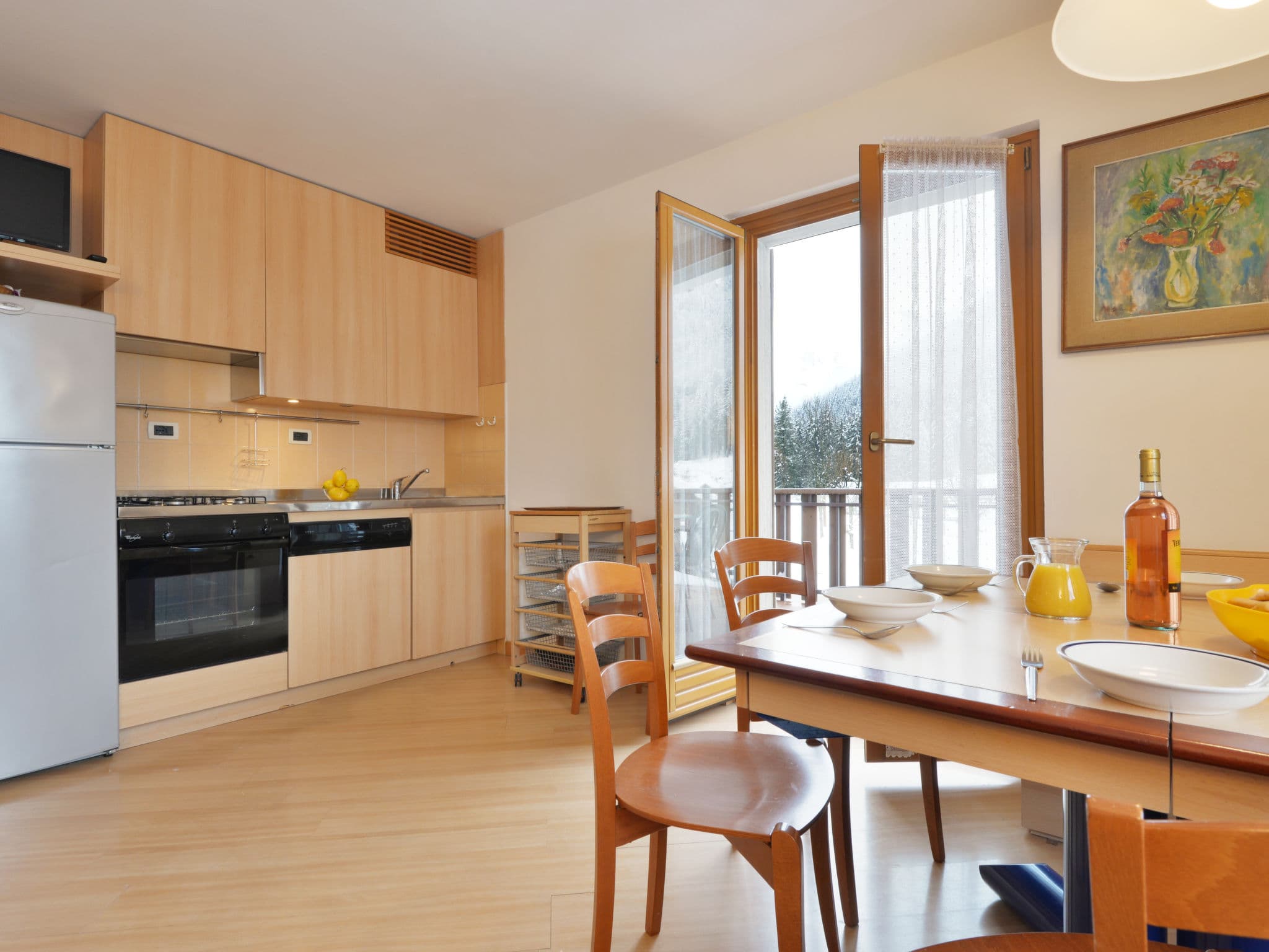 Kitchen / Dining Room