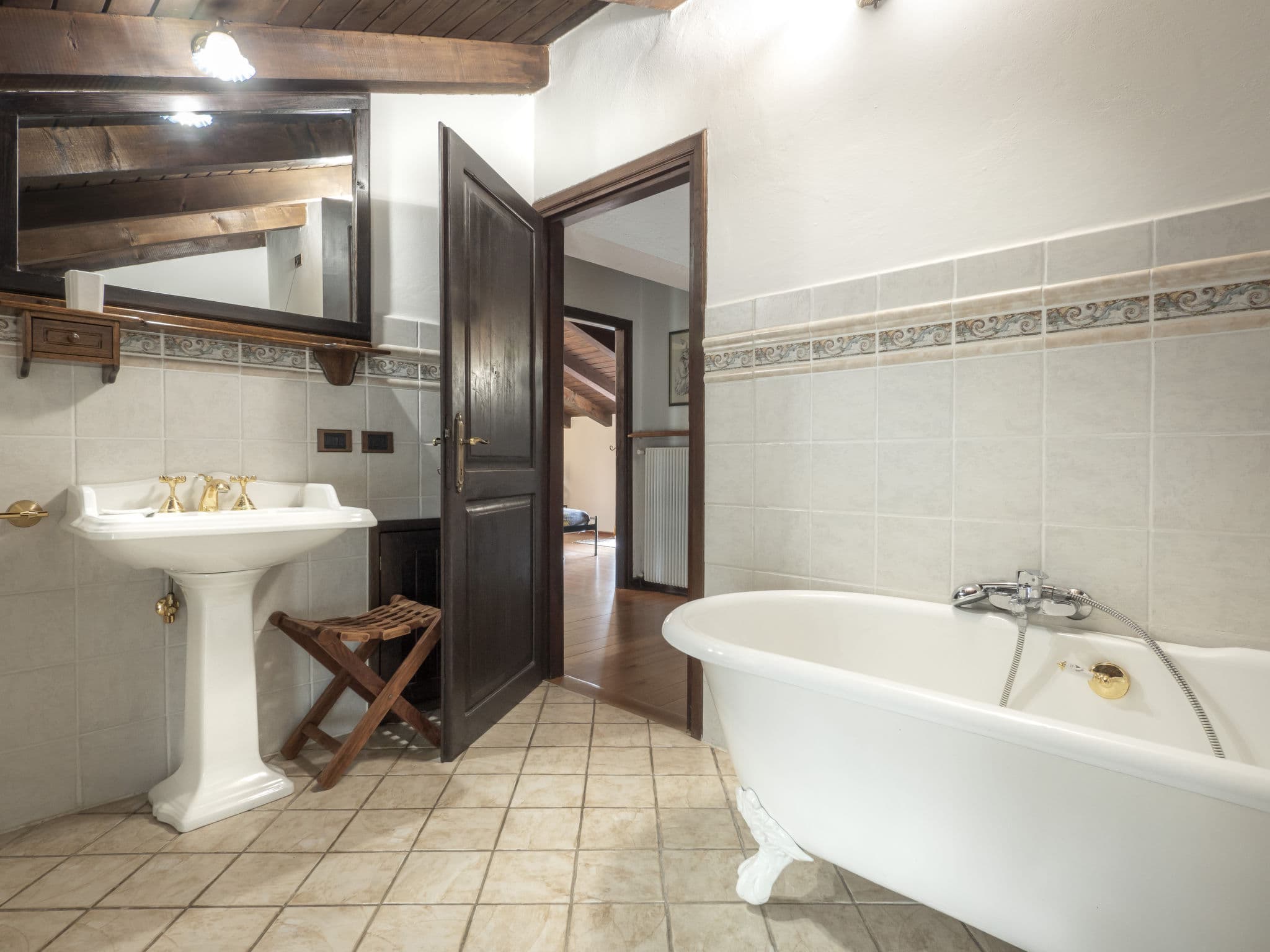 Bathroom / Wellness