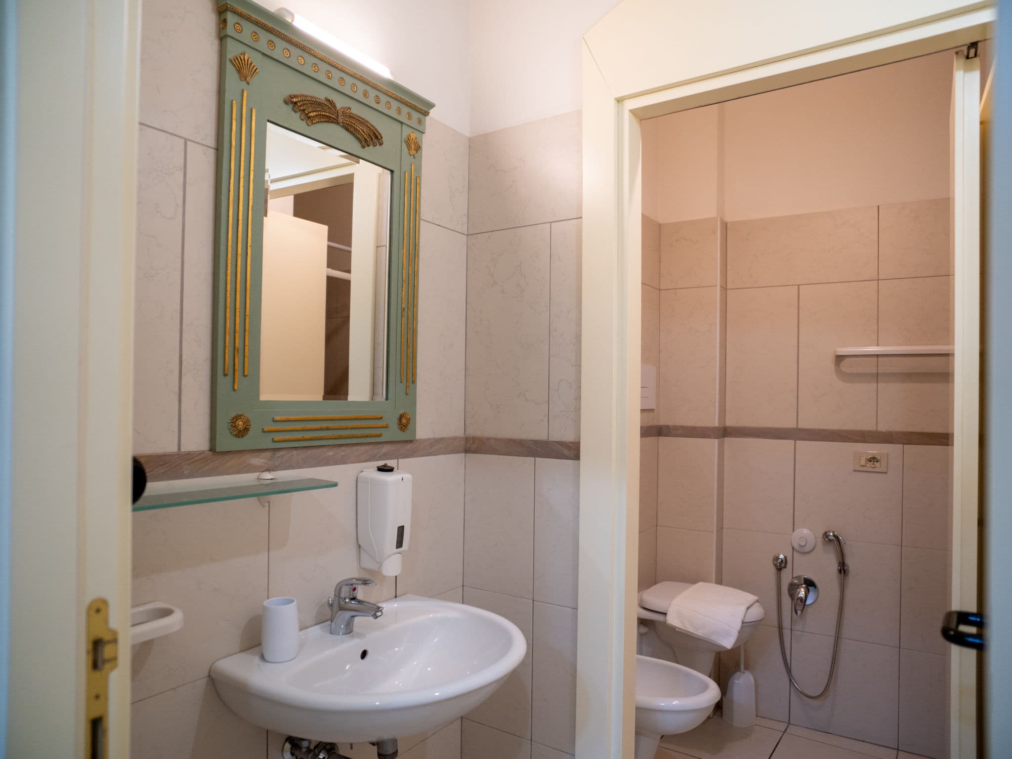 Bathroom / Wellness