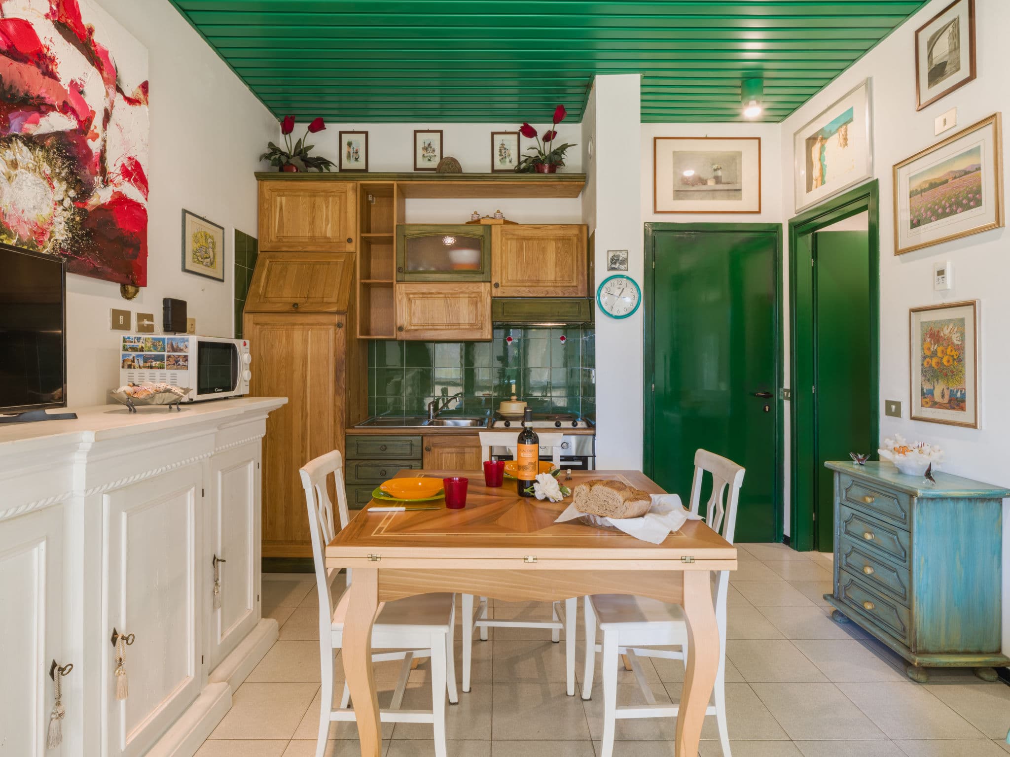 Kitchen / Dining Room