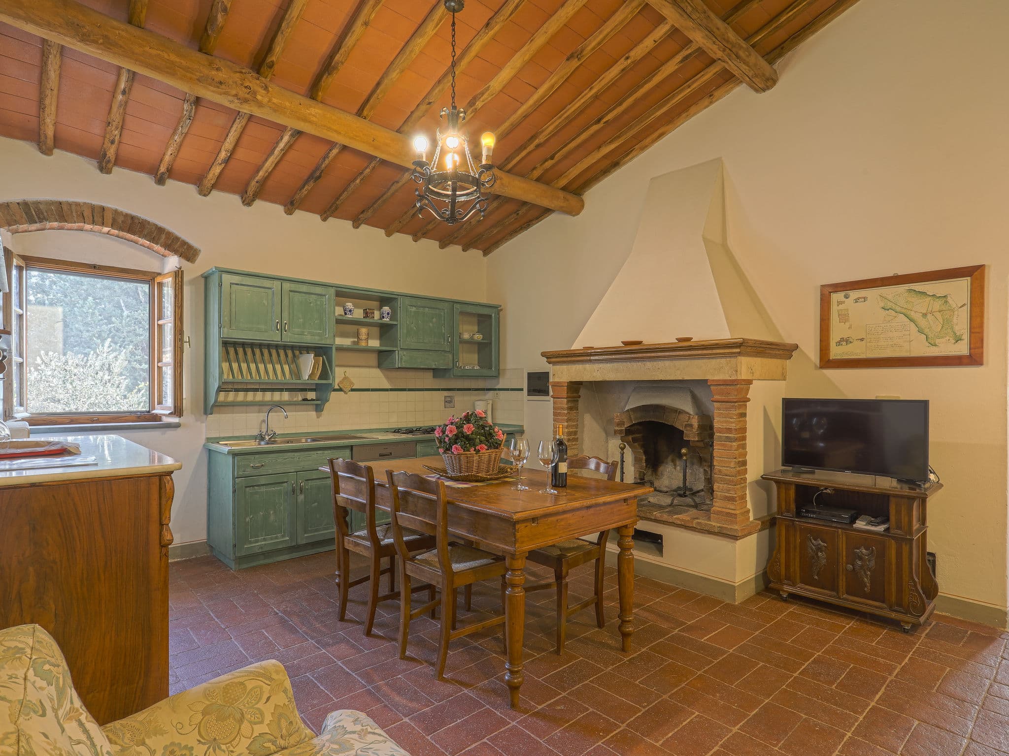 Kitchen / Dining Room
