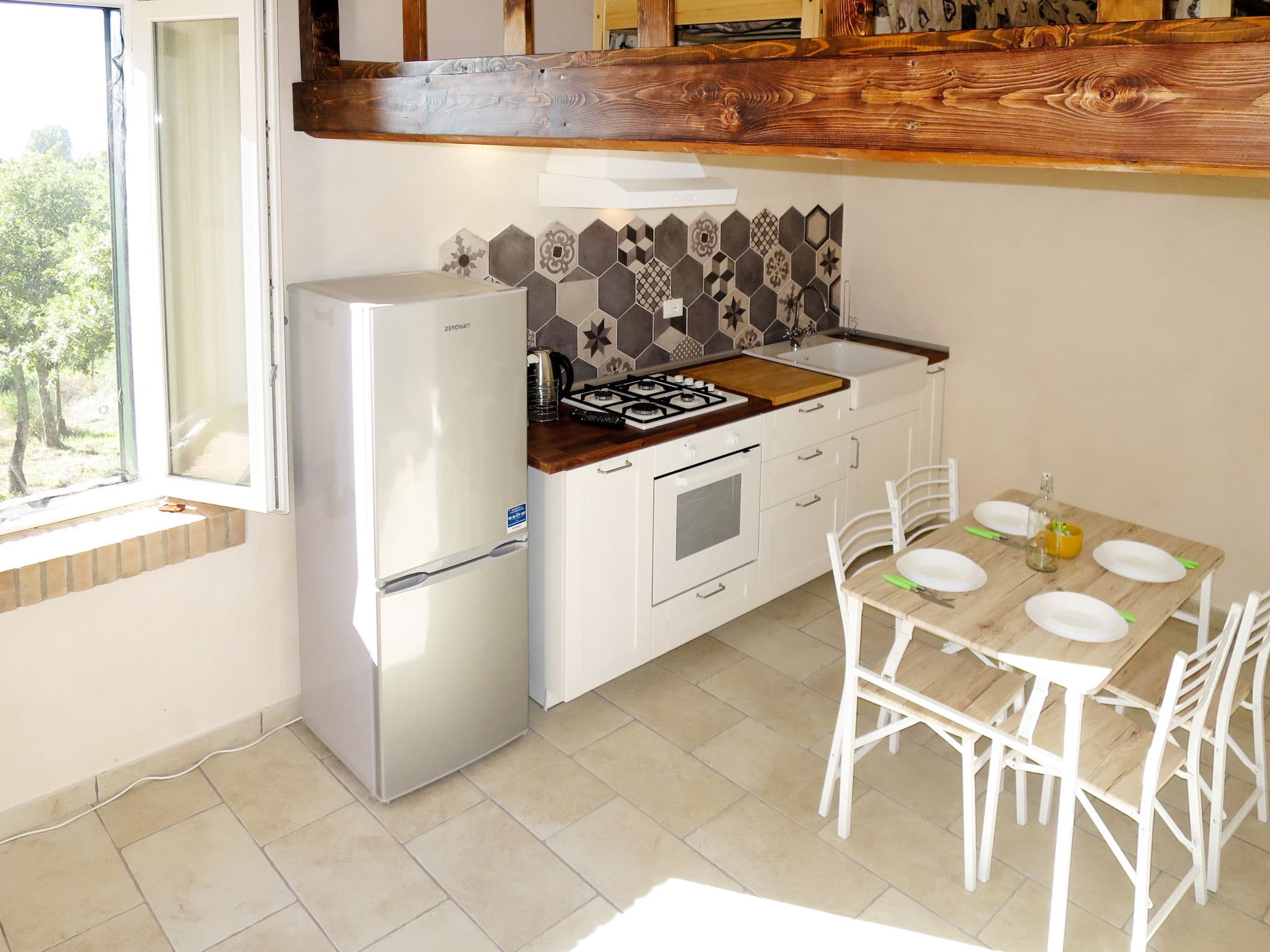 Kitchen / Dining Room