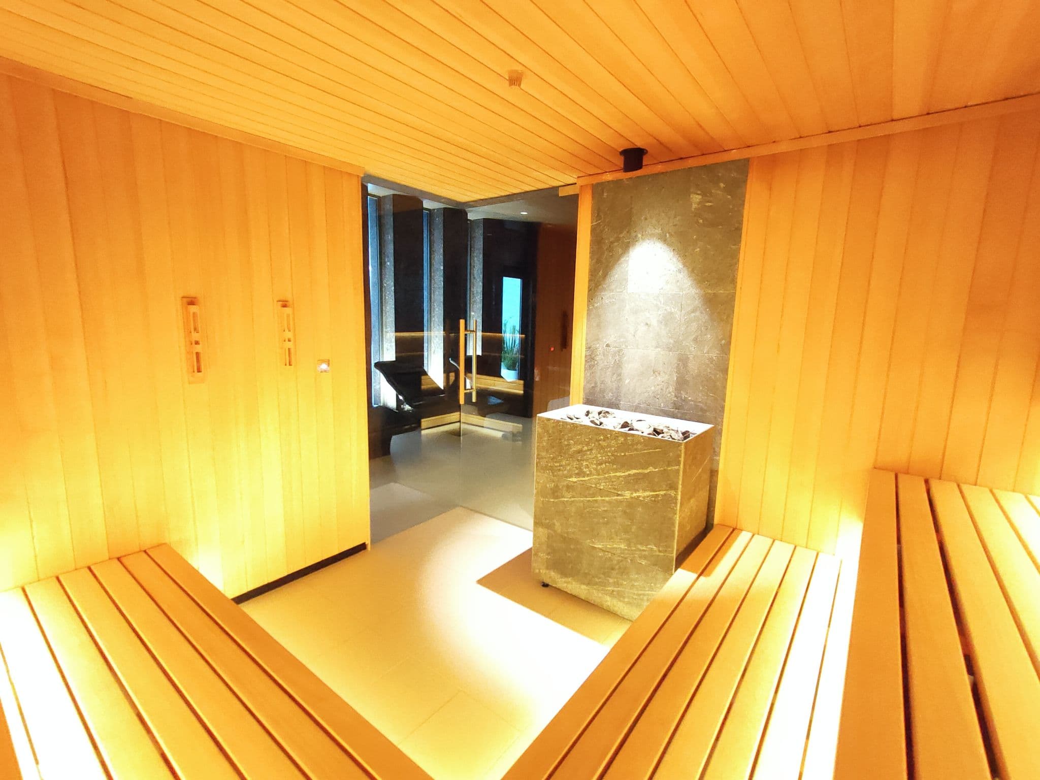 Pool Indoor