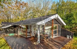 "Jord" - 3.7km from the sea