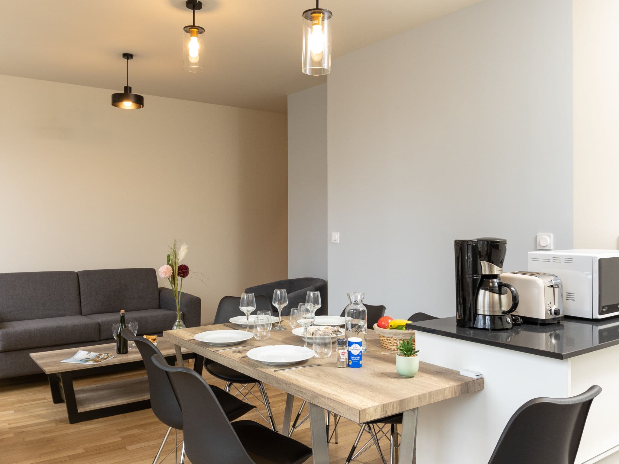Kitchen / Dining Room
