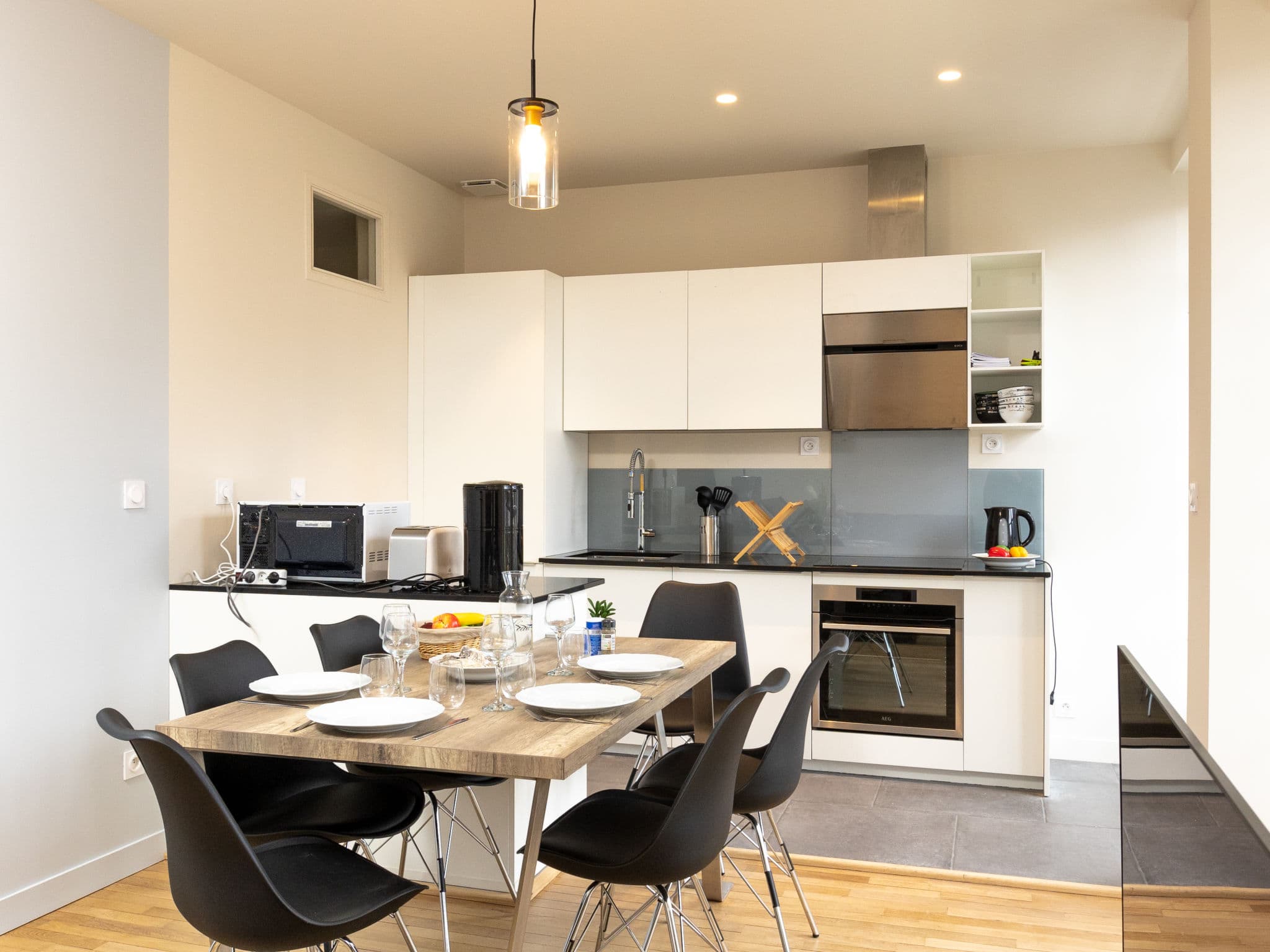 Kitchen / Dining Room