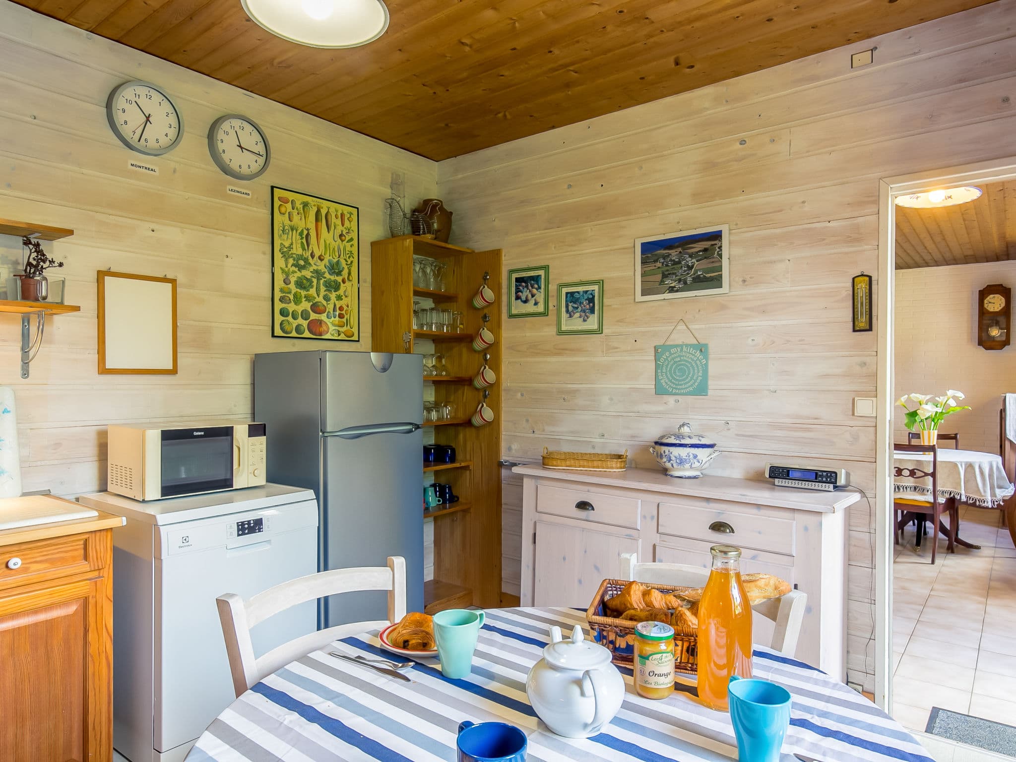 Kitchen / Dining Room