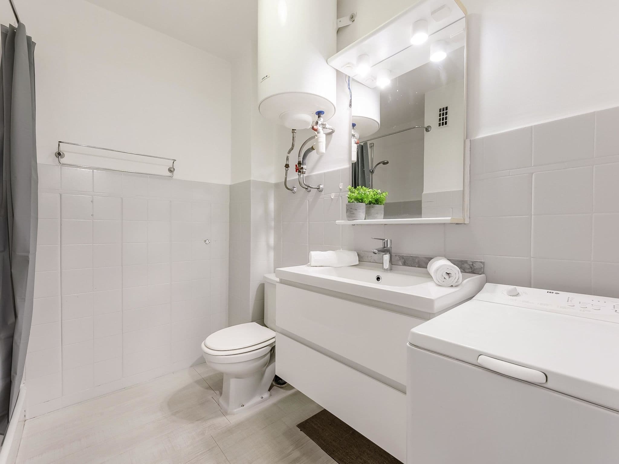 Bathroom / Wellness