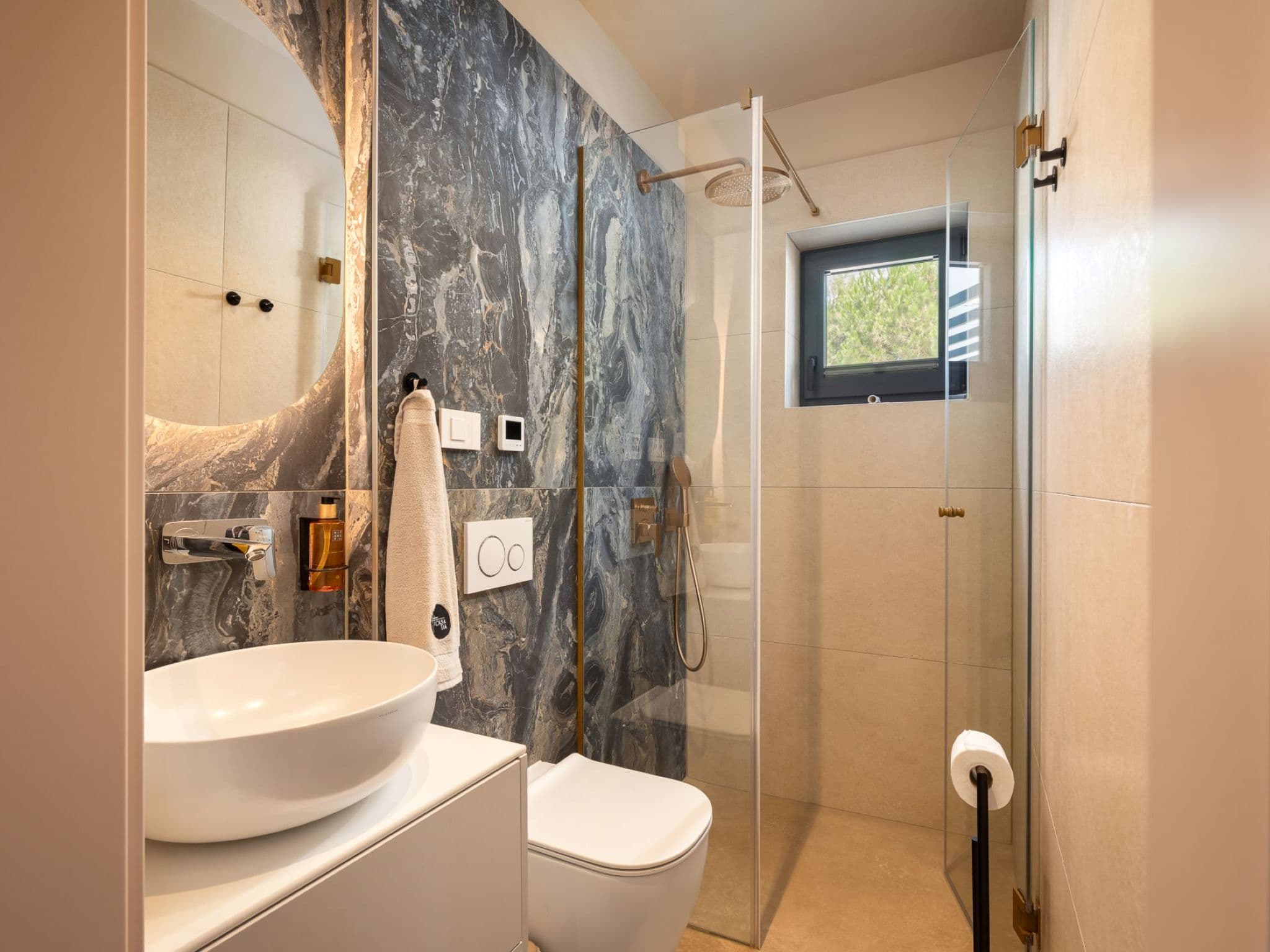 Bathroom / Wellness