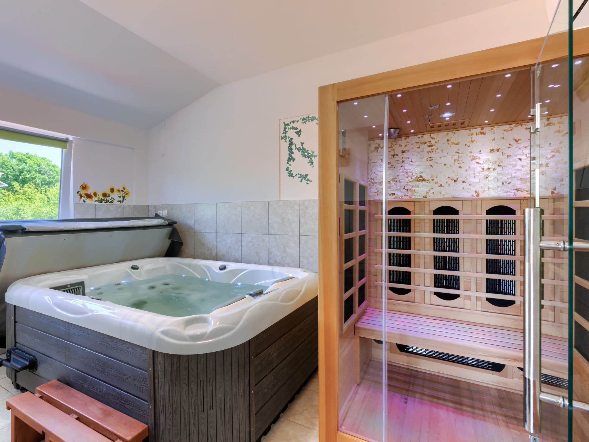 Bathroom / Wellness