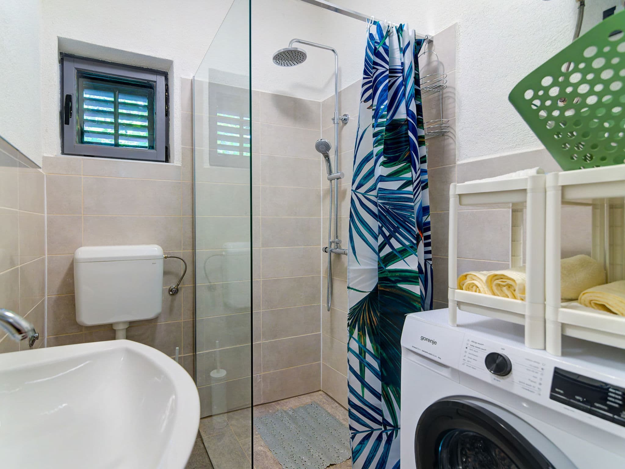 Bathroom / Wellness