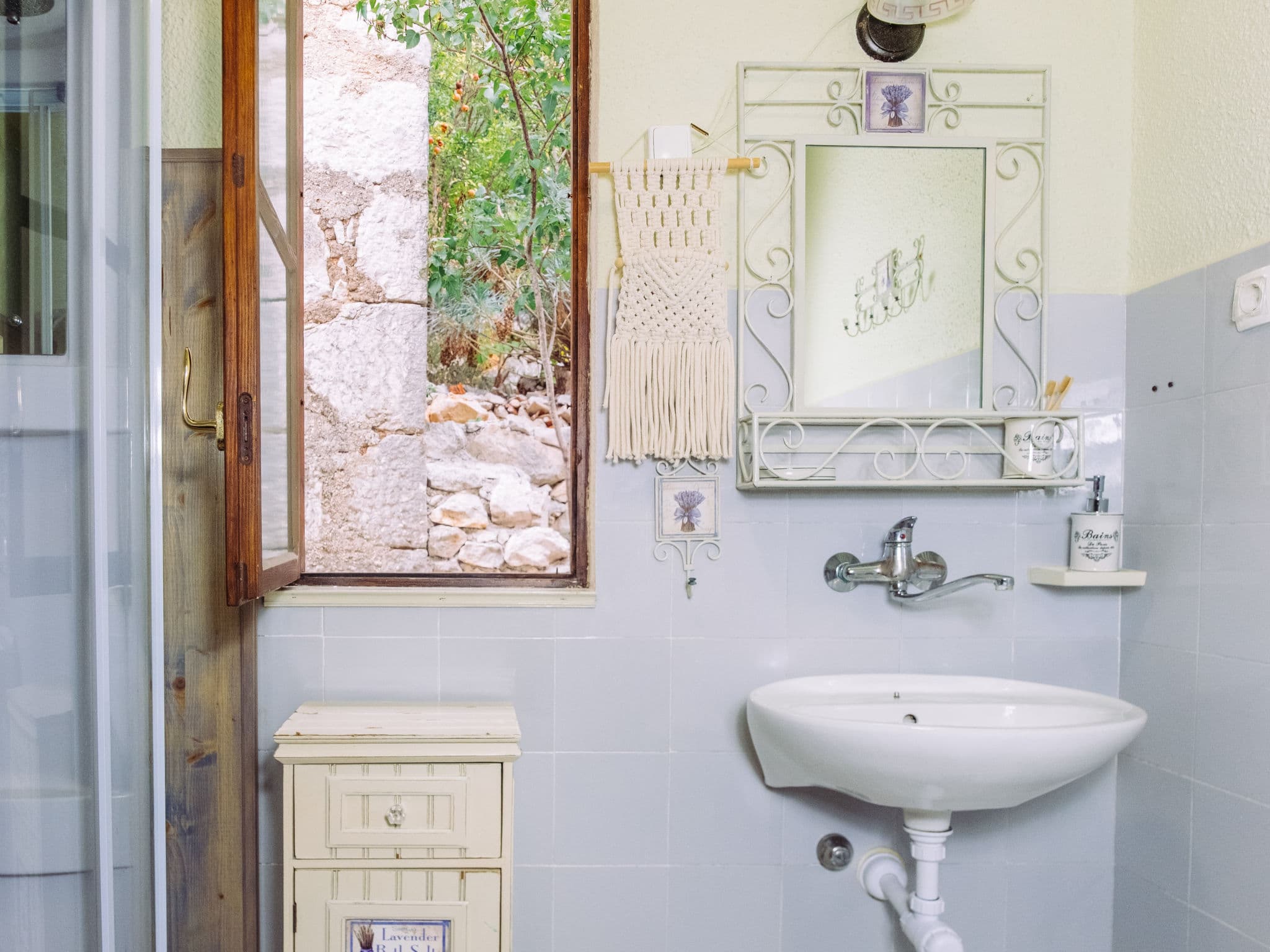 Bathroom / Wellness