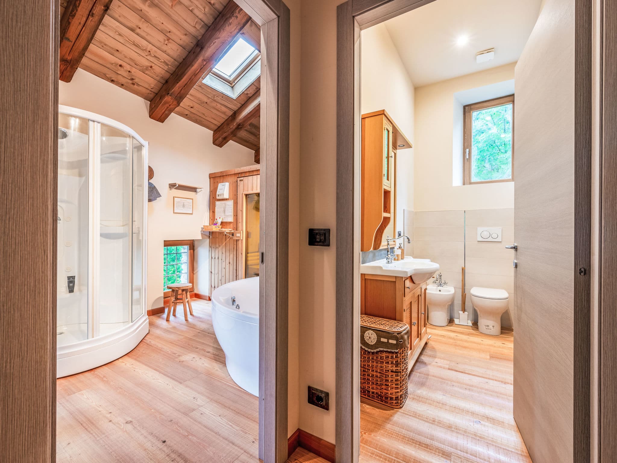 Bathroom / Wellness