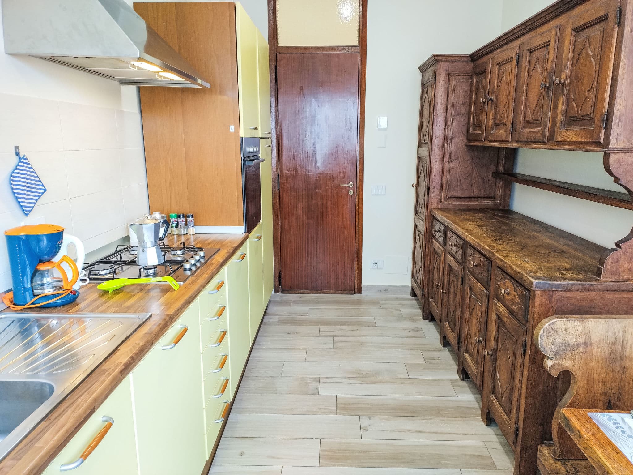 Kitchen / Dining Room