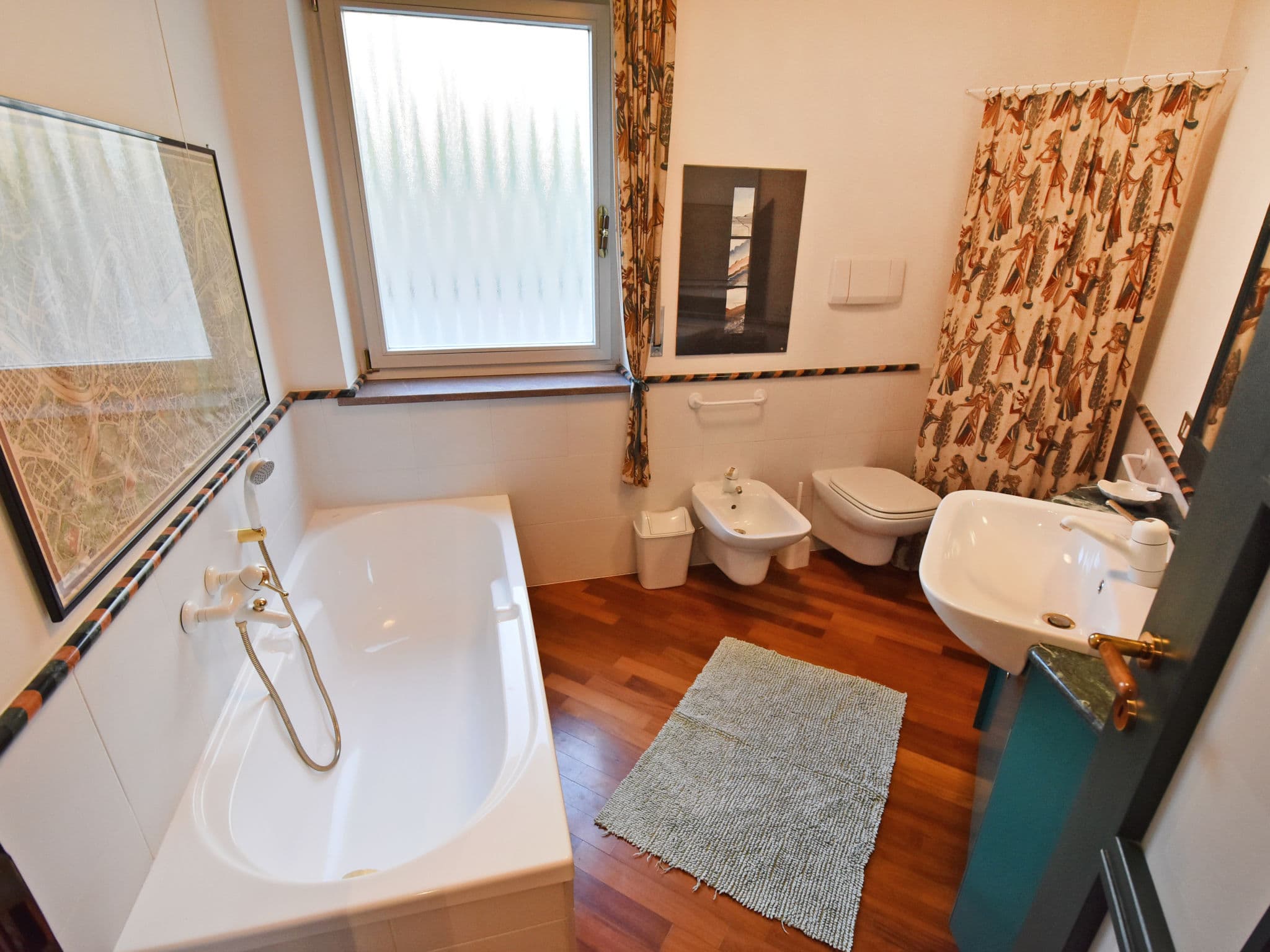 Bathroom / Wellness