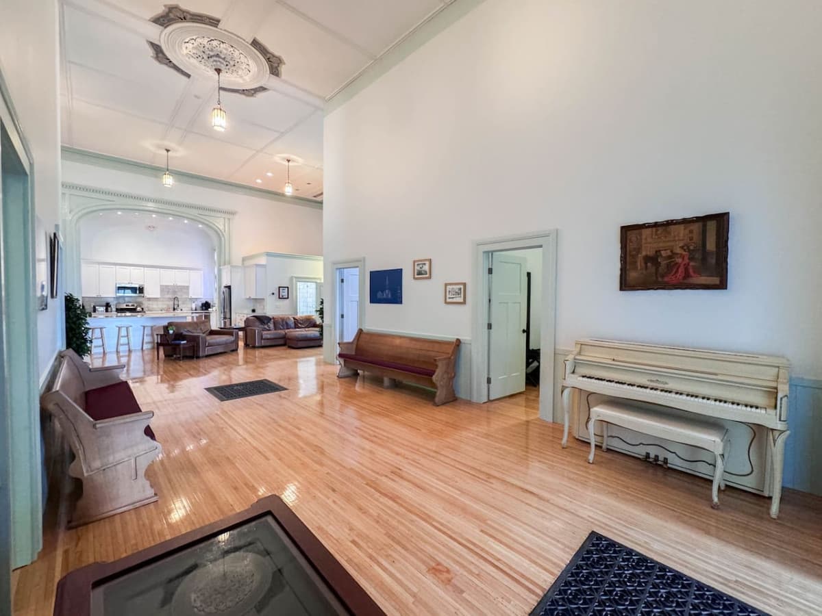 Gallery Image 13