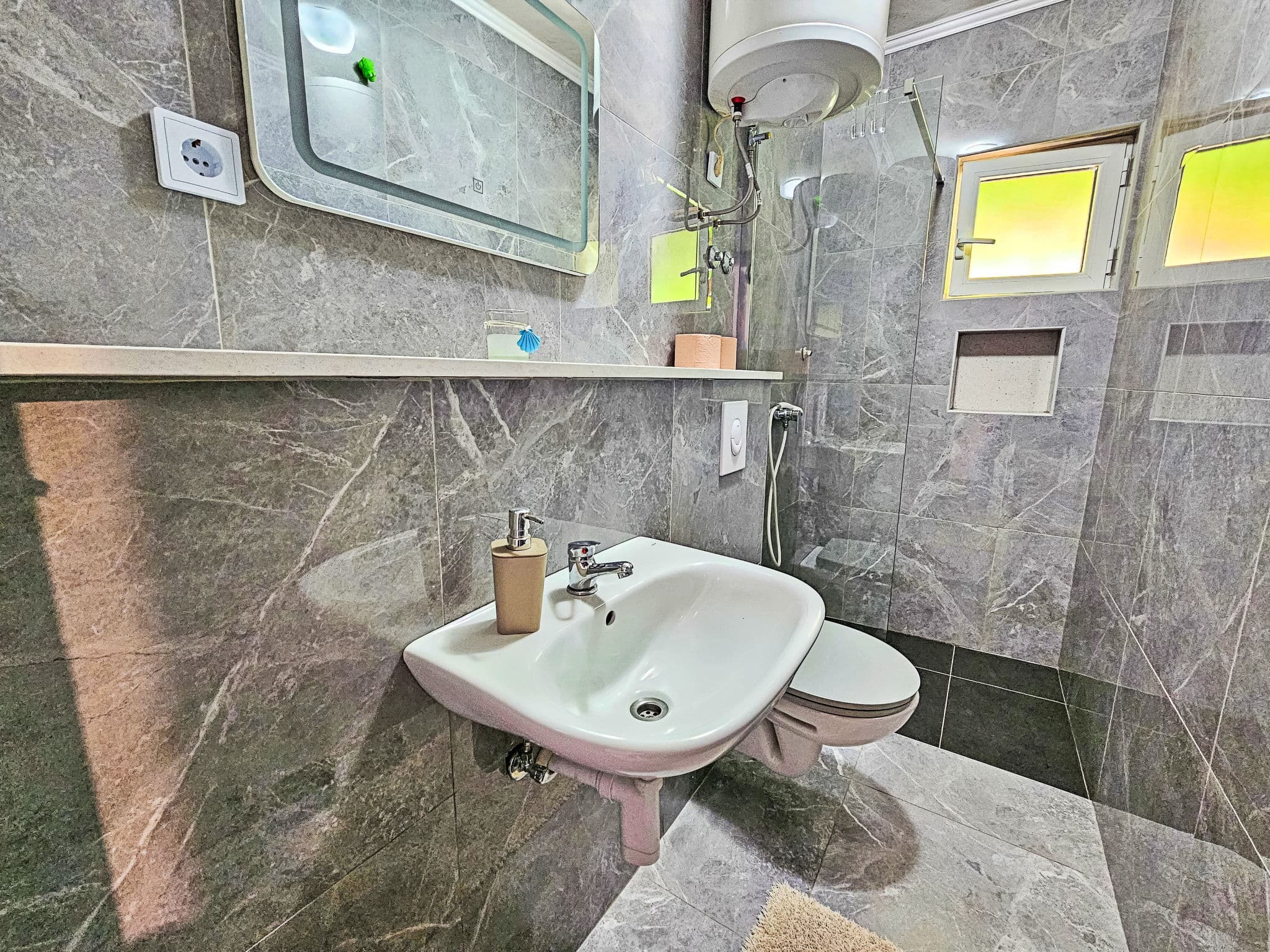 Bathroom / Wellness