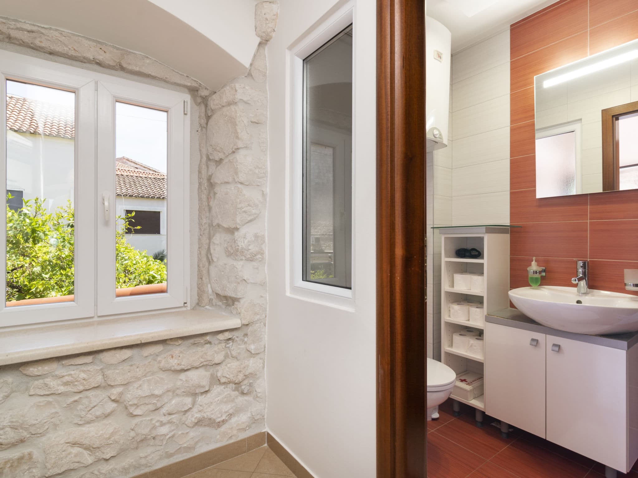 Bathroom / Wellness