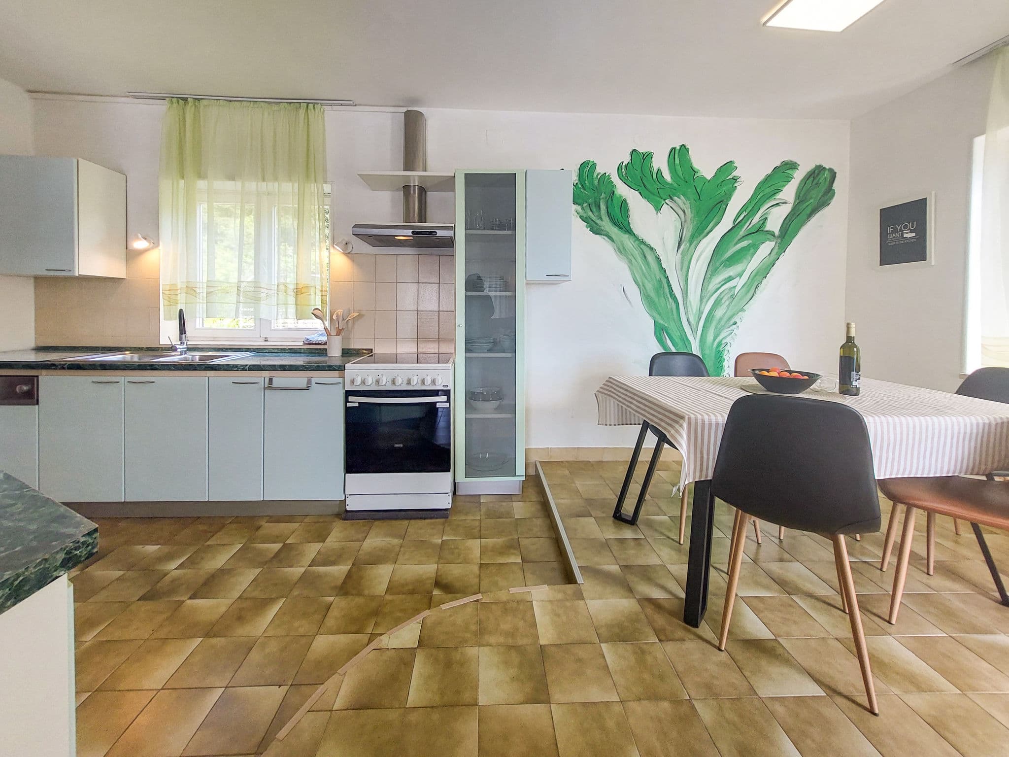 Kitchen / Dining Room