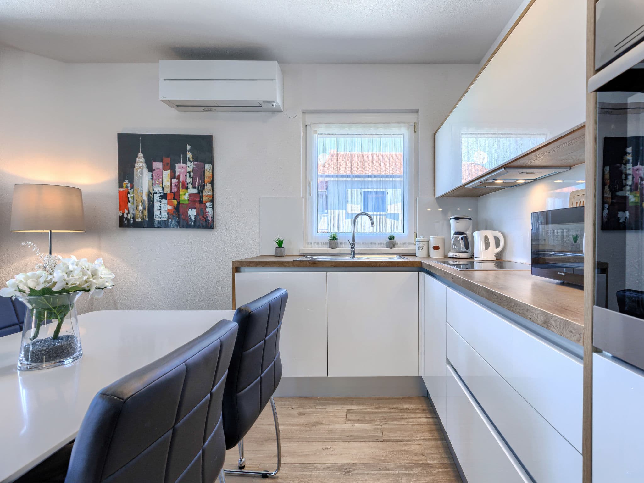 Kitchen / Dining Room